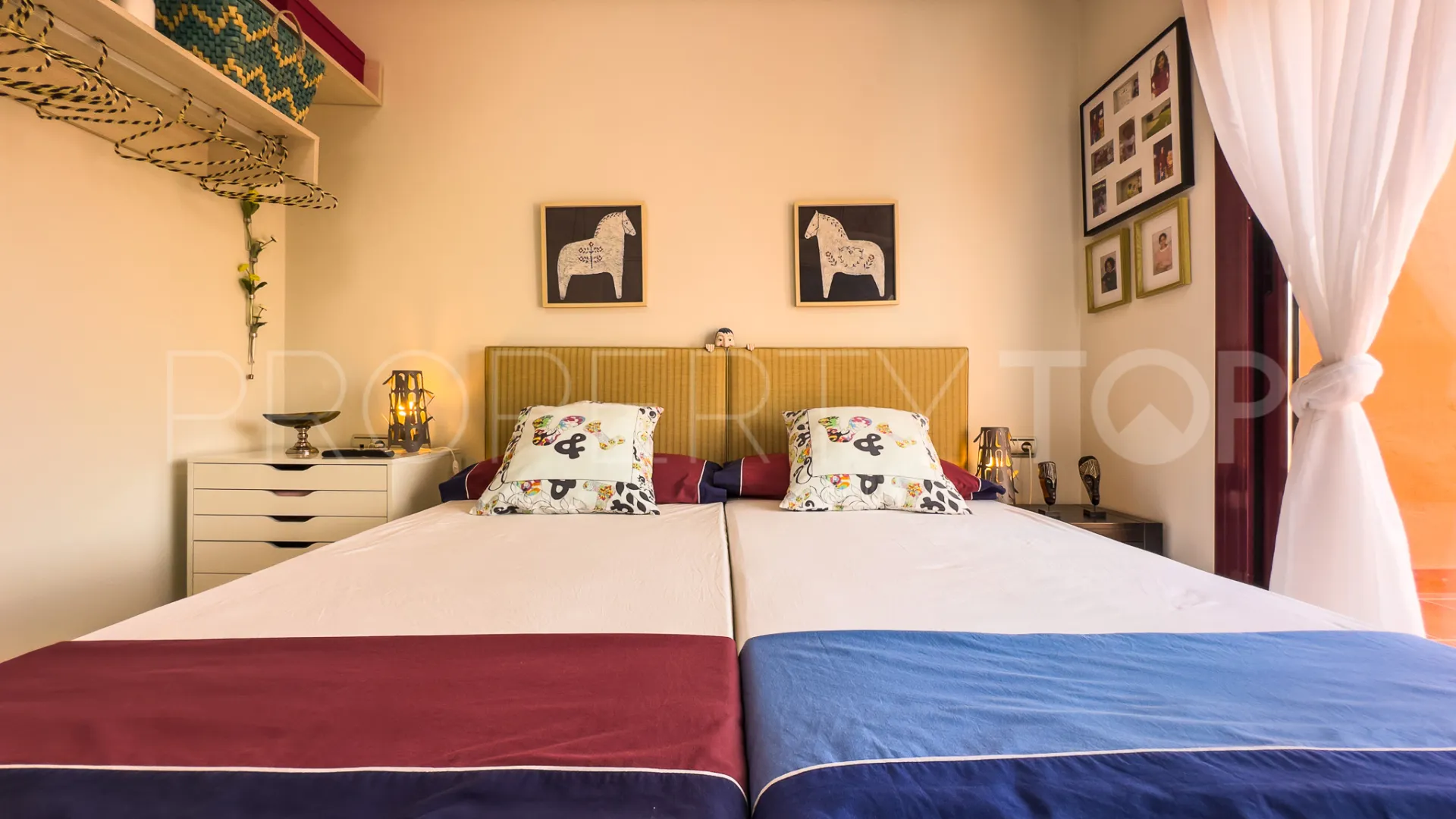 Ático en venta de 2 dormitorios en Casares Golf