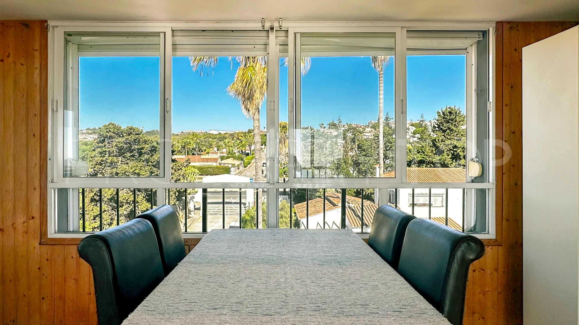 Jardin Tropical, casa en venta de 9 dormitorios