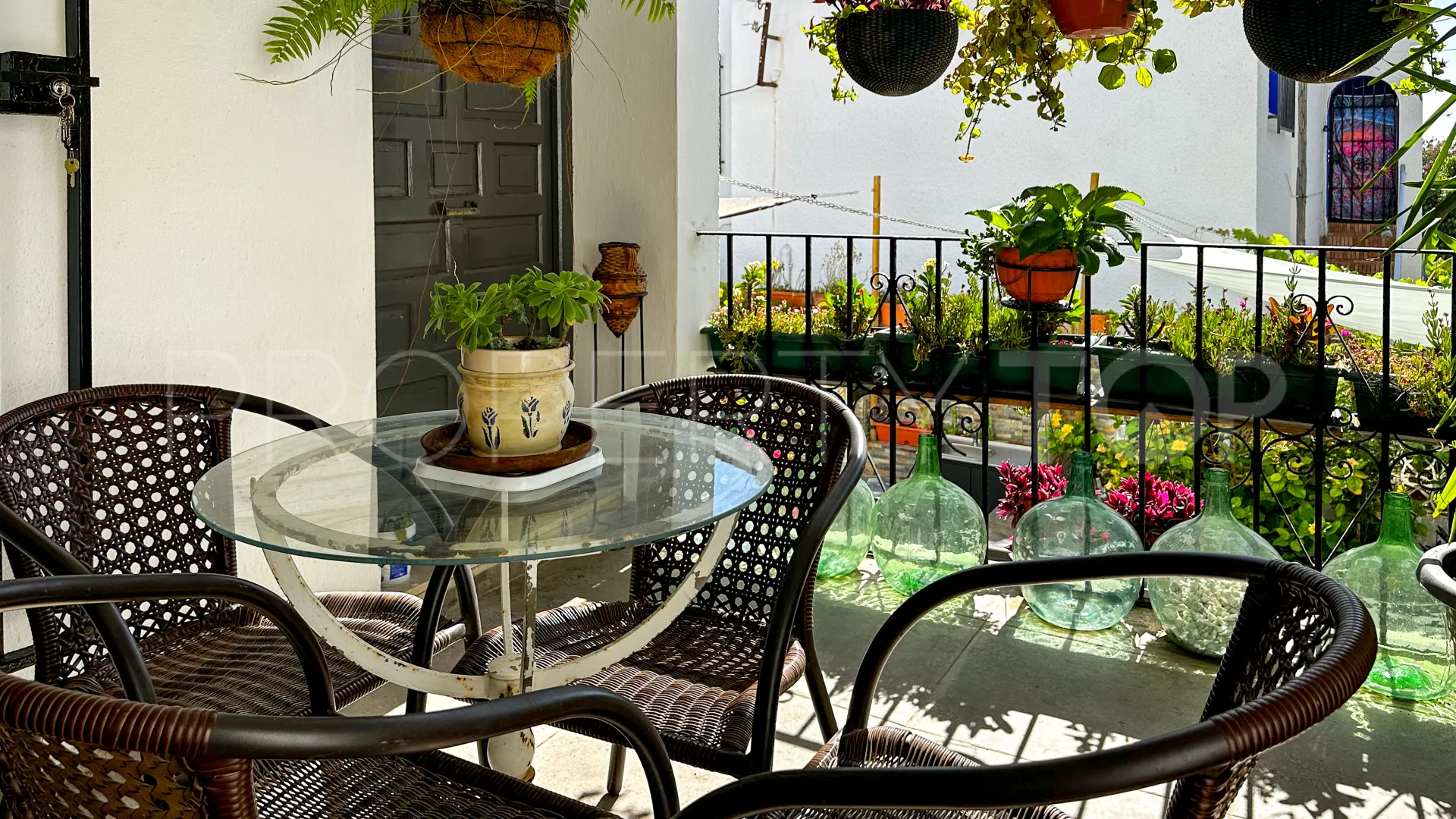 Jardin Tropical, casa en venta de 9 dormitorios