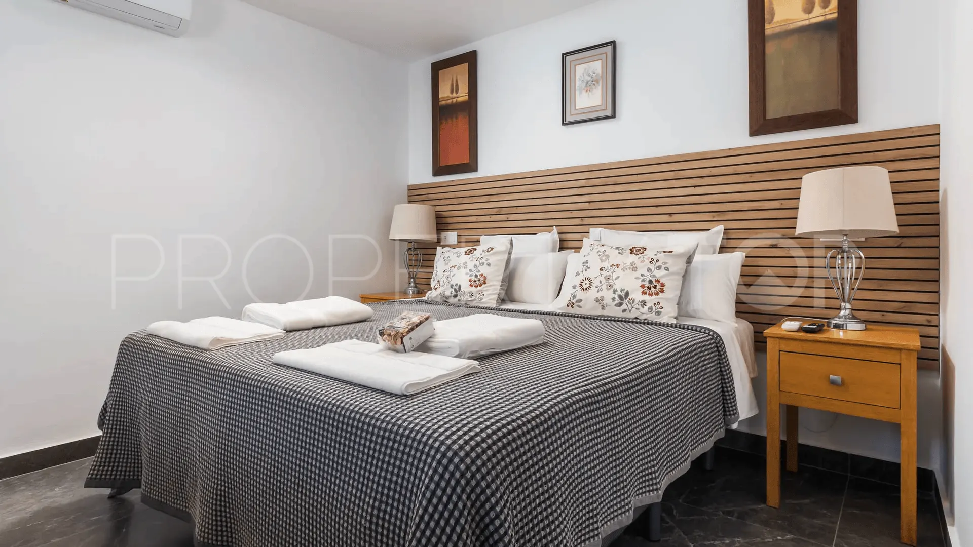Jardin Tropical, casa en venta de 9 dormitorios