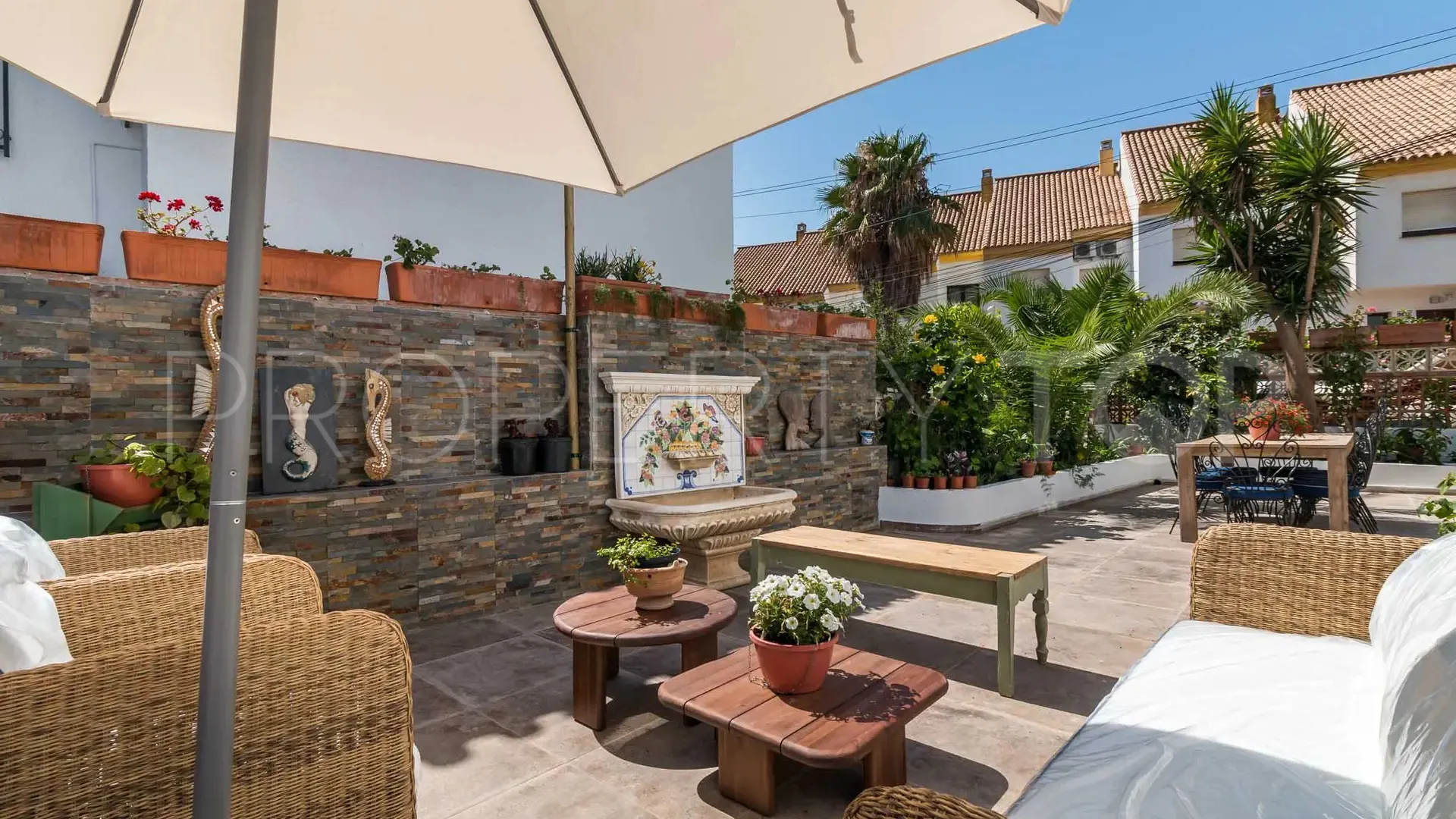 Jardin Tropical, casa en venta de 9 dormitorios