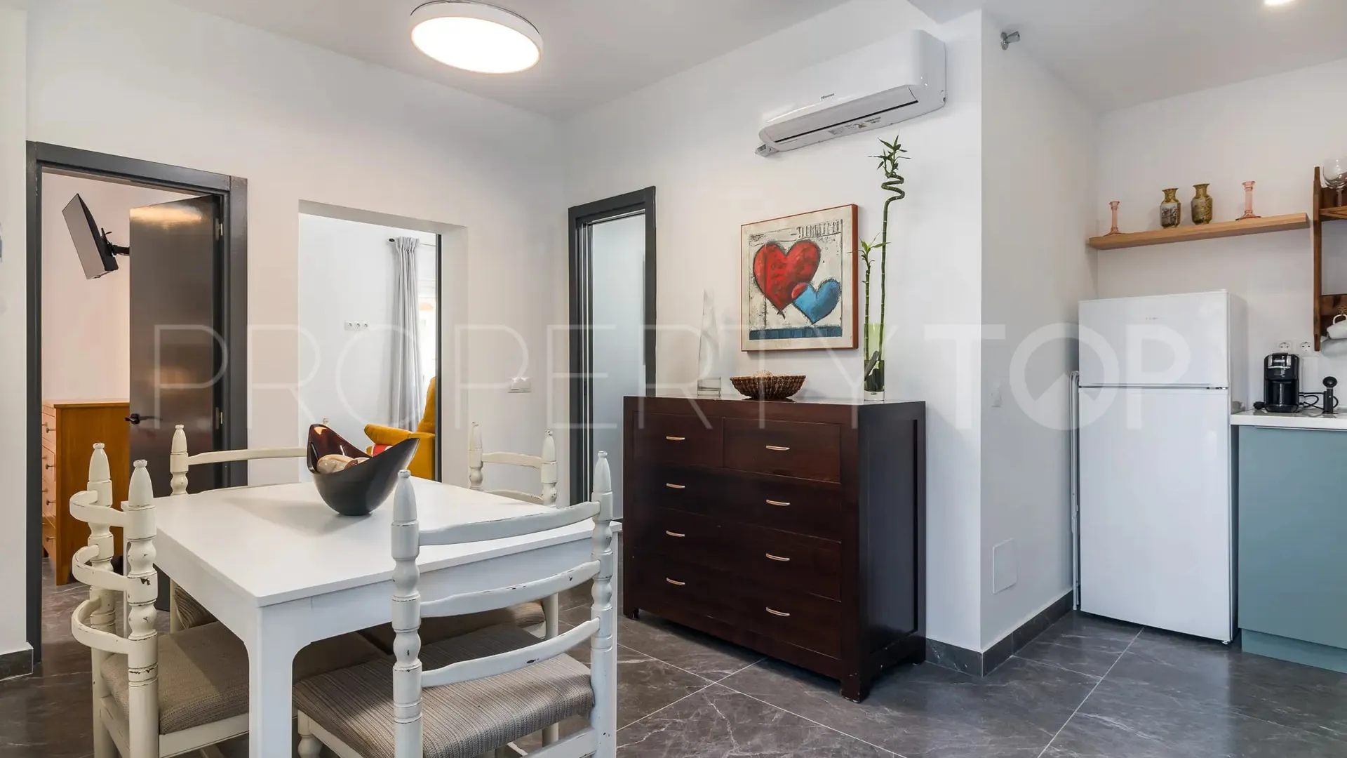 Jardin Tropical, casa en venta de 9 dormitorios