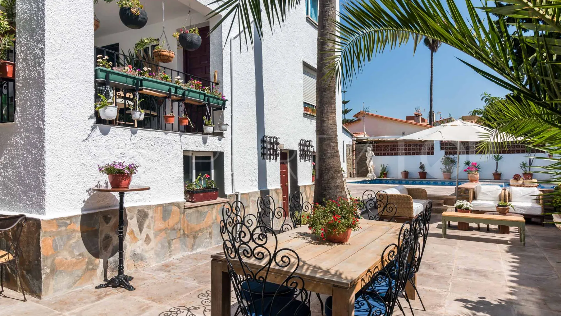 Jardin Tropical, casa en venta de 9 dormitorios