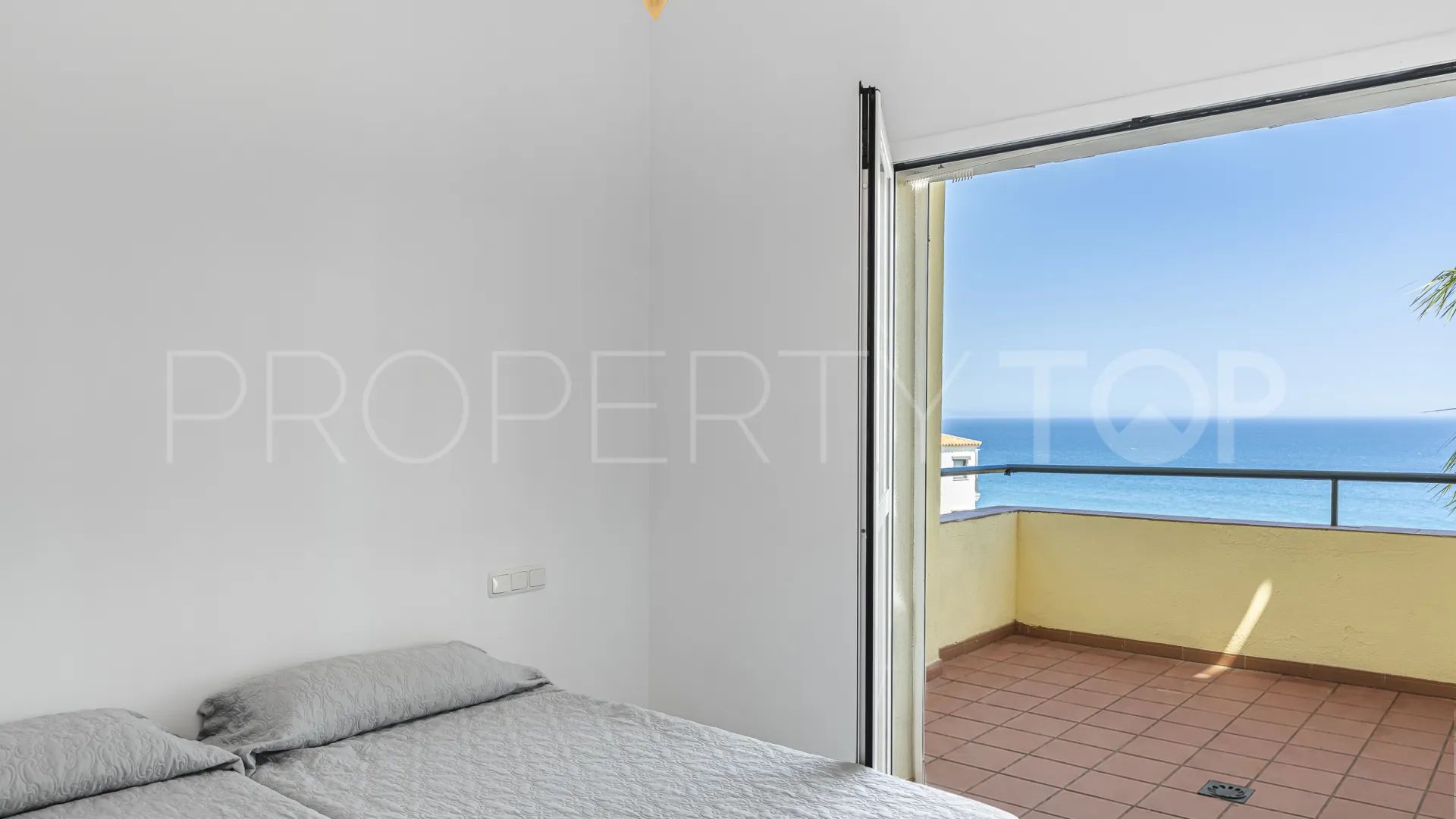 3 bedrooms apartment for sale in Postal de la Paloma