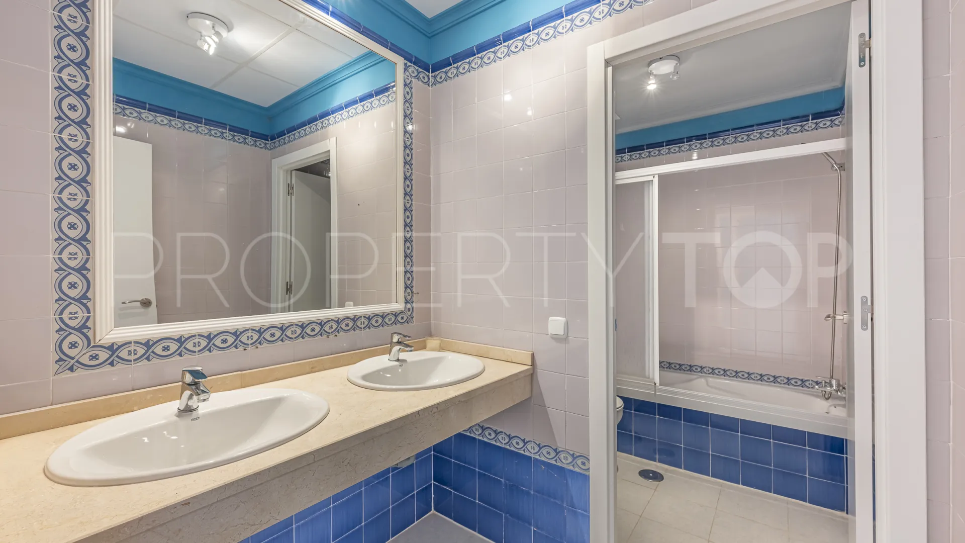 3 bedrooms apartment for sale in Postal de la Paloma