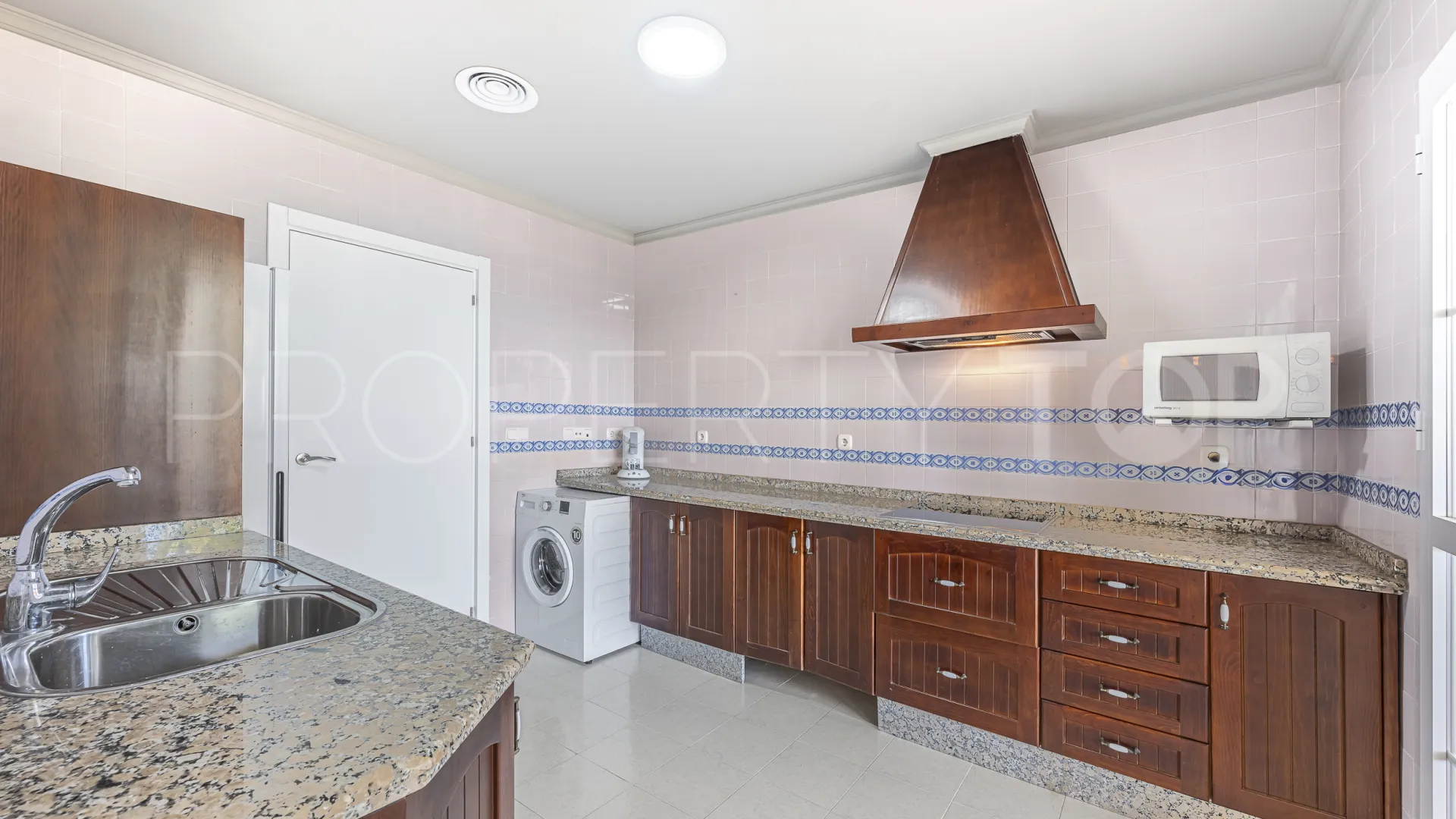 3 bedrooms apartment for sale in Postal de la Paloma