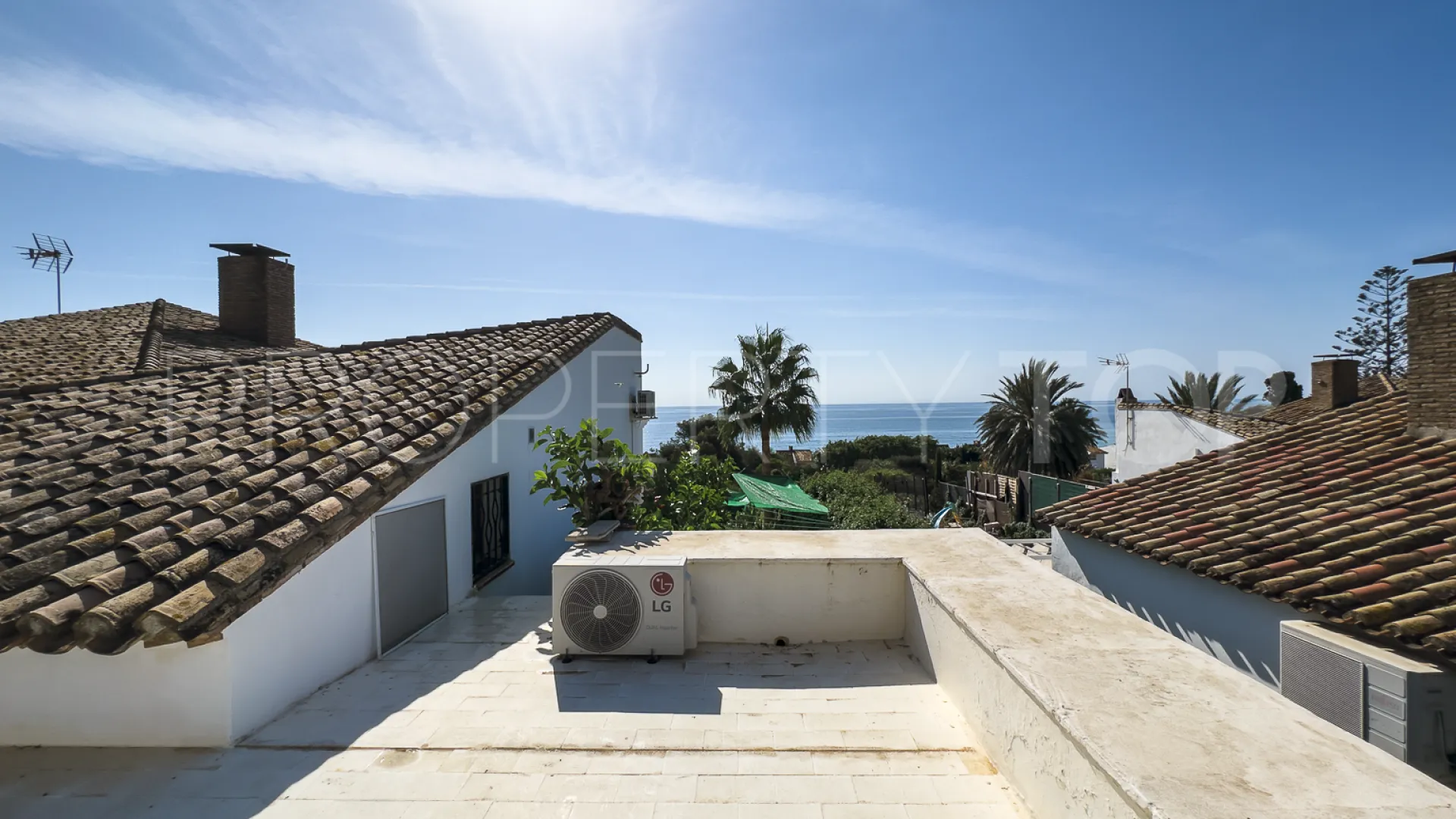 Se vende pareado en Bahia Dorada