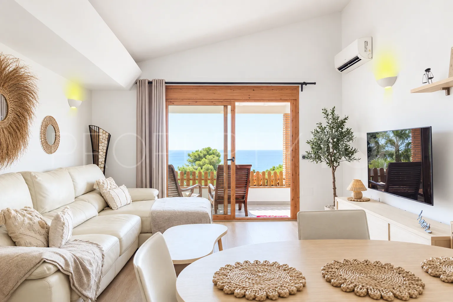 Se vende pareado en Bahia Dorada