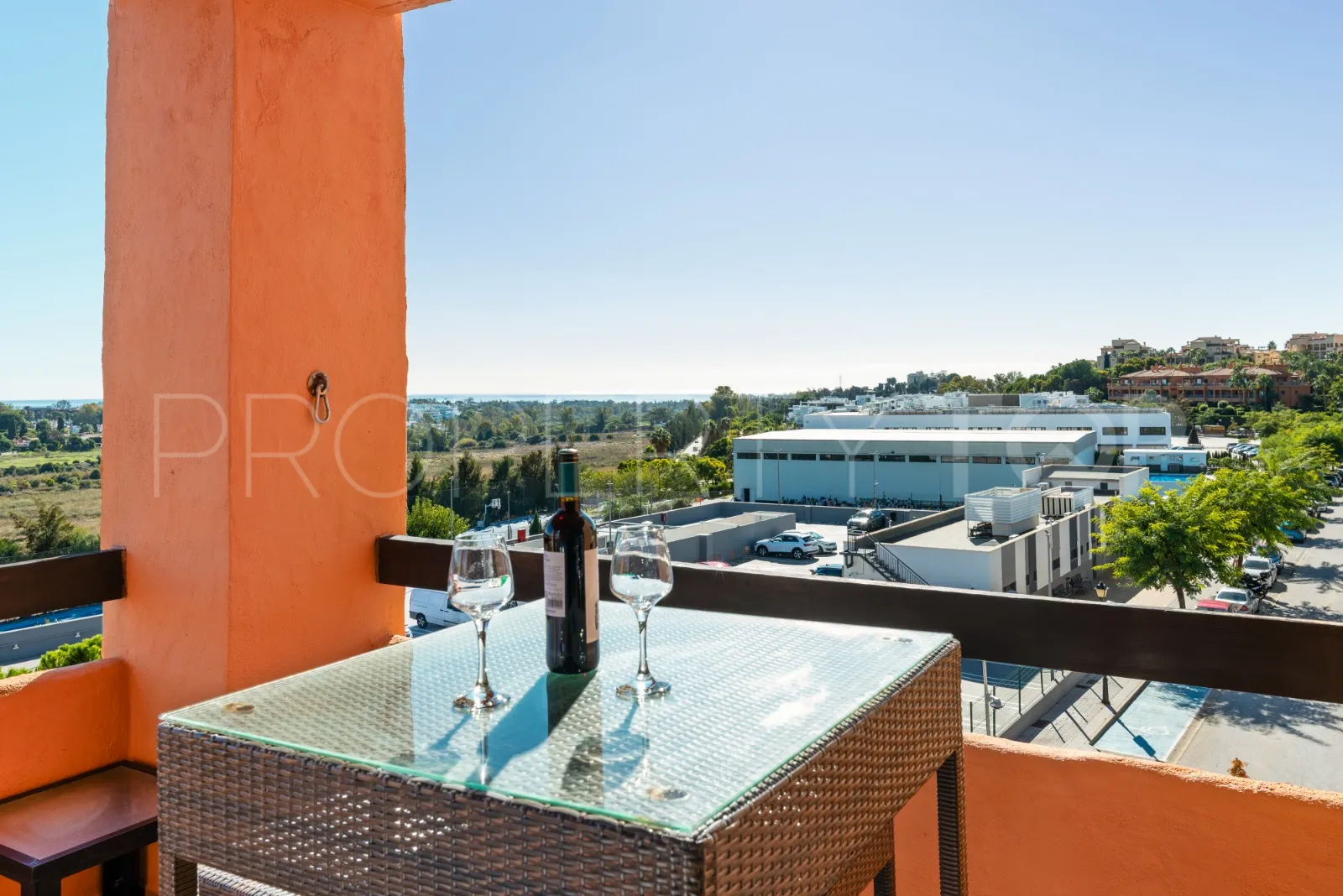 Benahavis Centro, apartamento en venta de 2 dormitorios