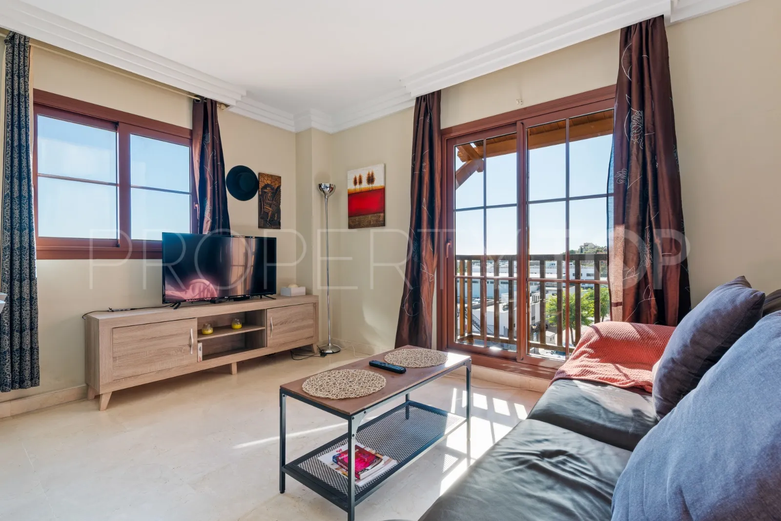Benahavis Centro, apartamento en venta de 2 dormitorios