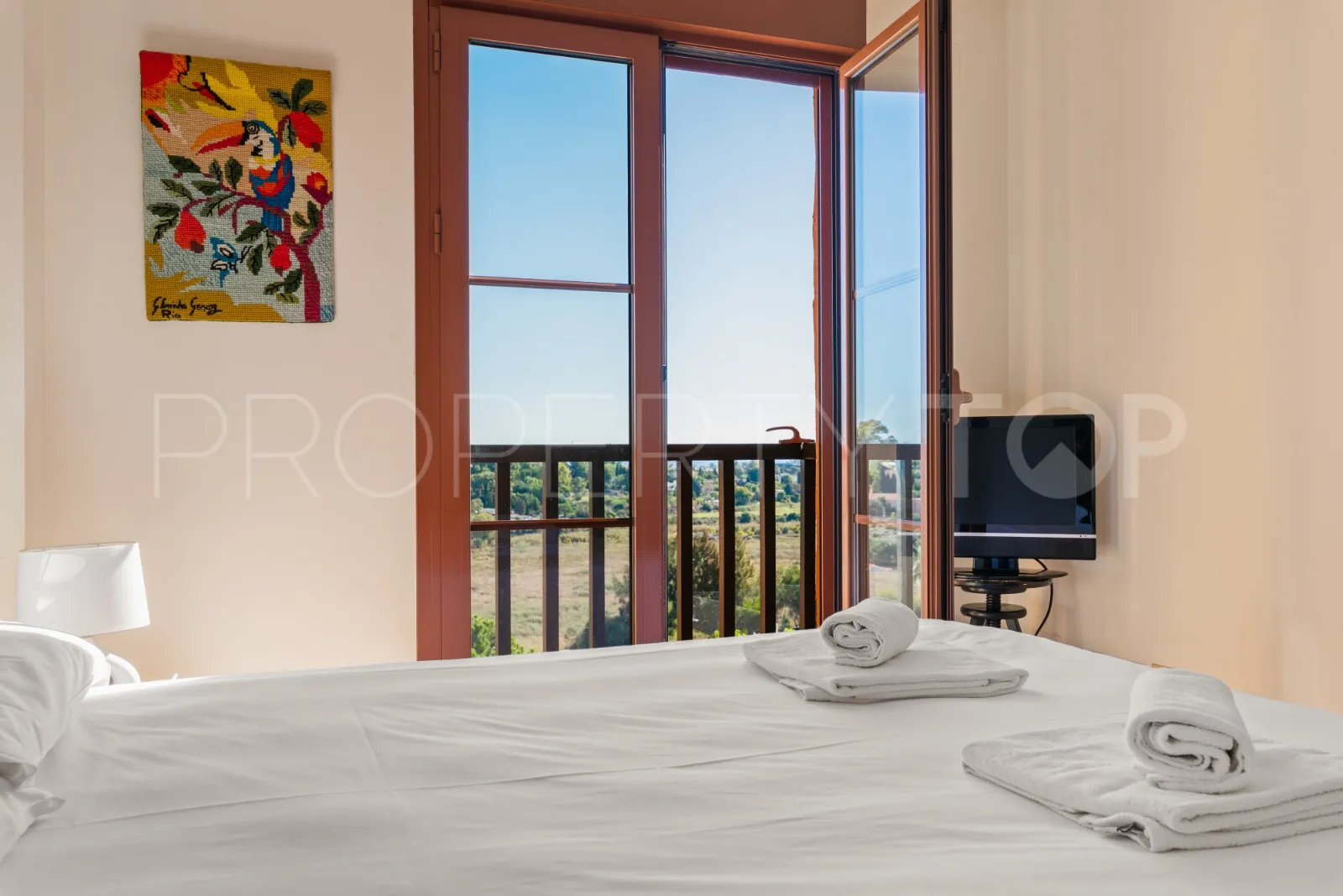 Benahavis Centro, apartamento en venta de 2 dormitorios