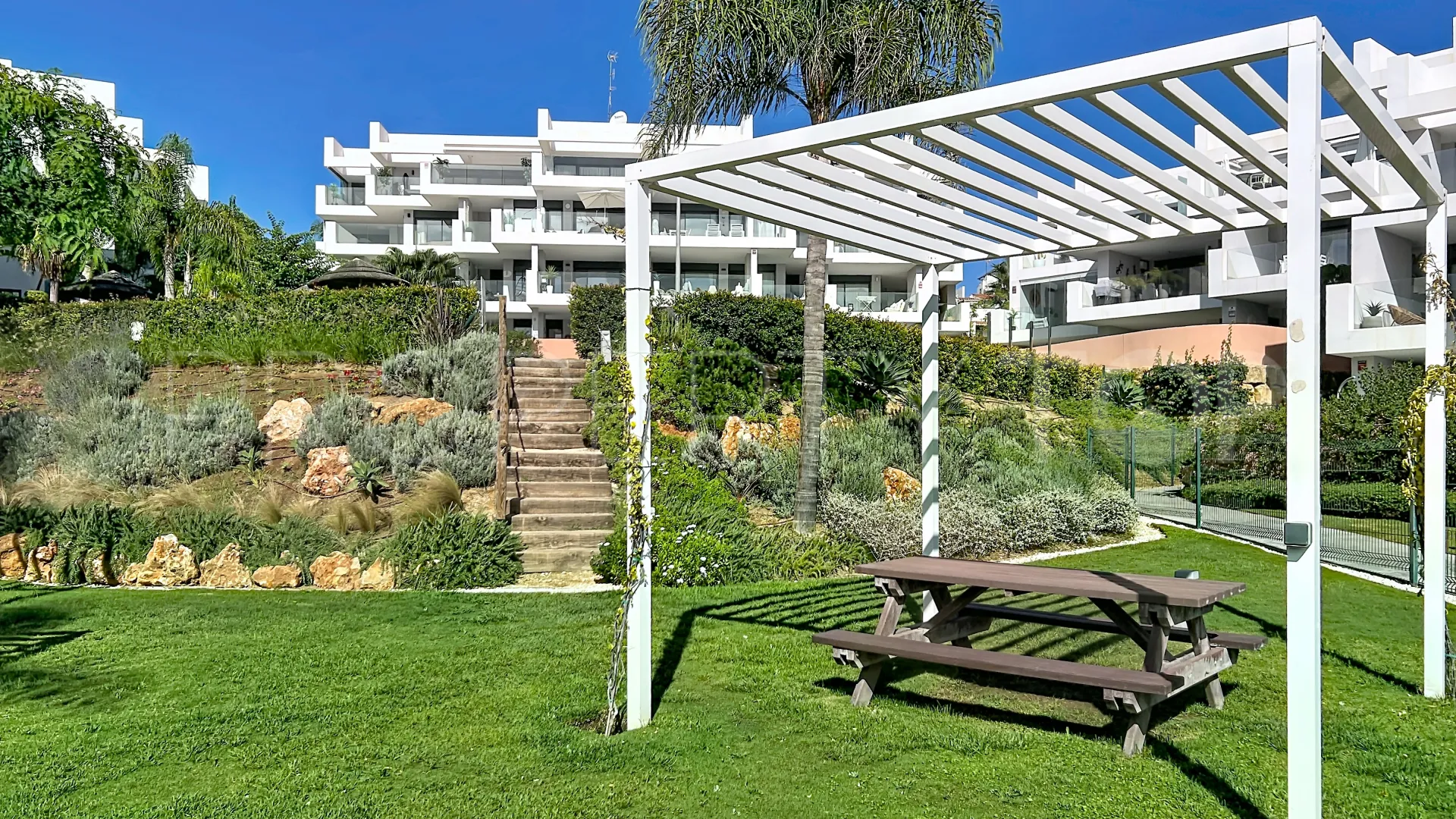 Pure South, apartamento planta baja de 3 dormitorios en venta
