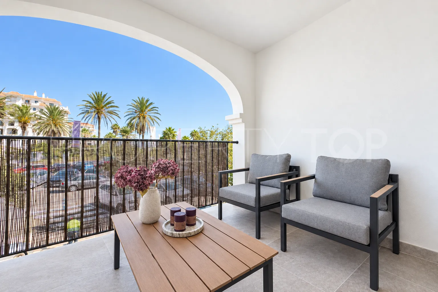 Apartamento en venta con 2 dormitorios en Puerto La Duquesa