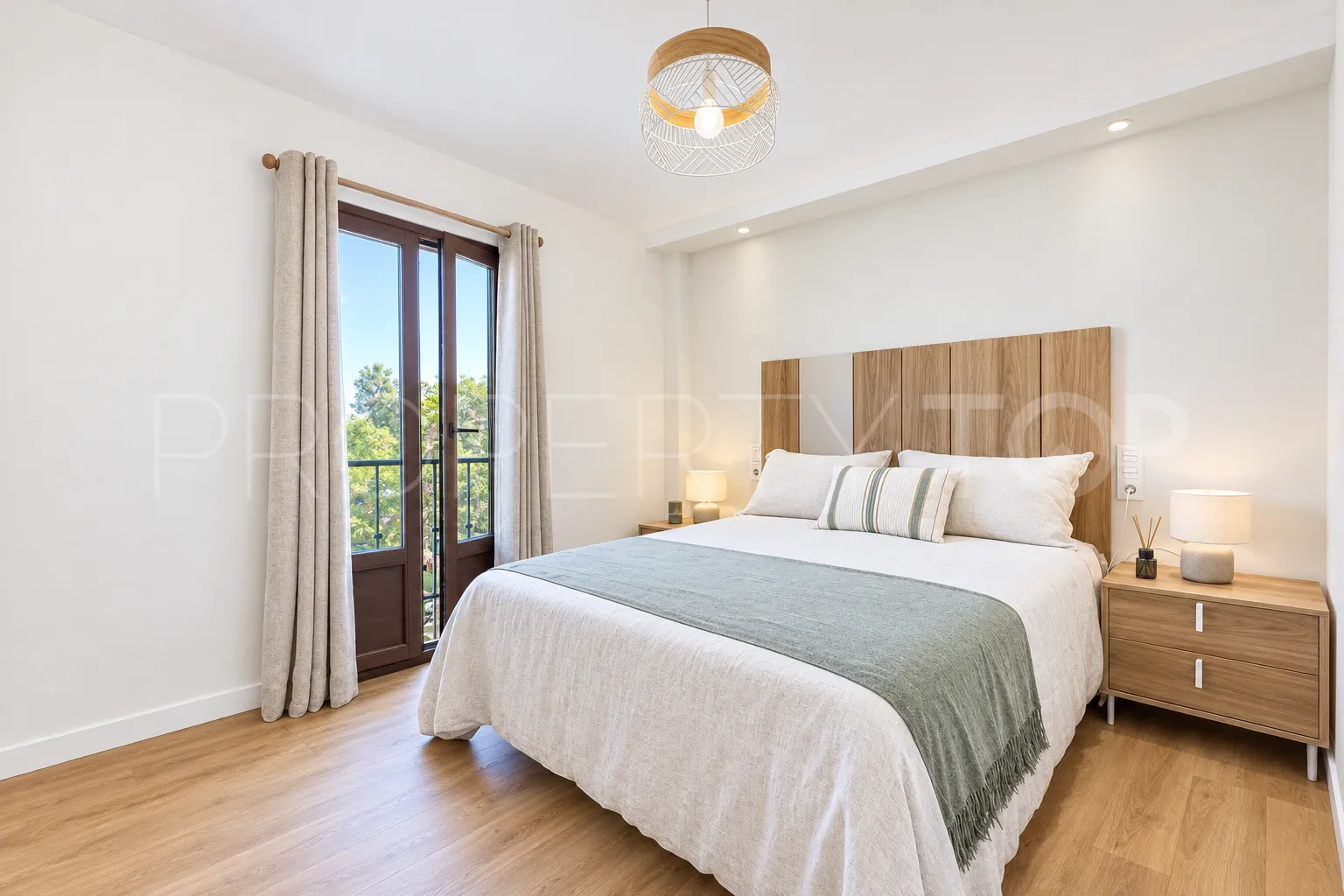 Apartamento en venta con 2 dormitorios en Puerto La Duquesa