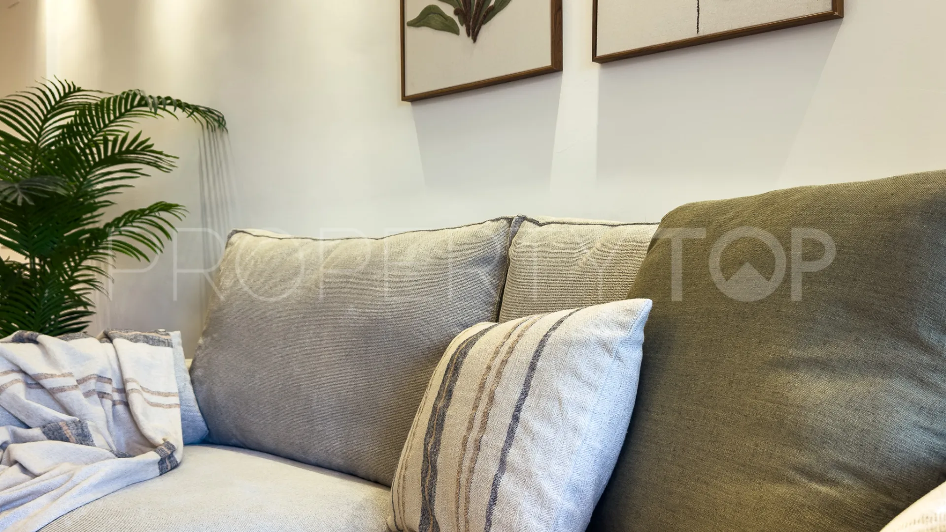 Apartamento en venta con 2 dormitorios en Puerto La Duquesa