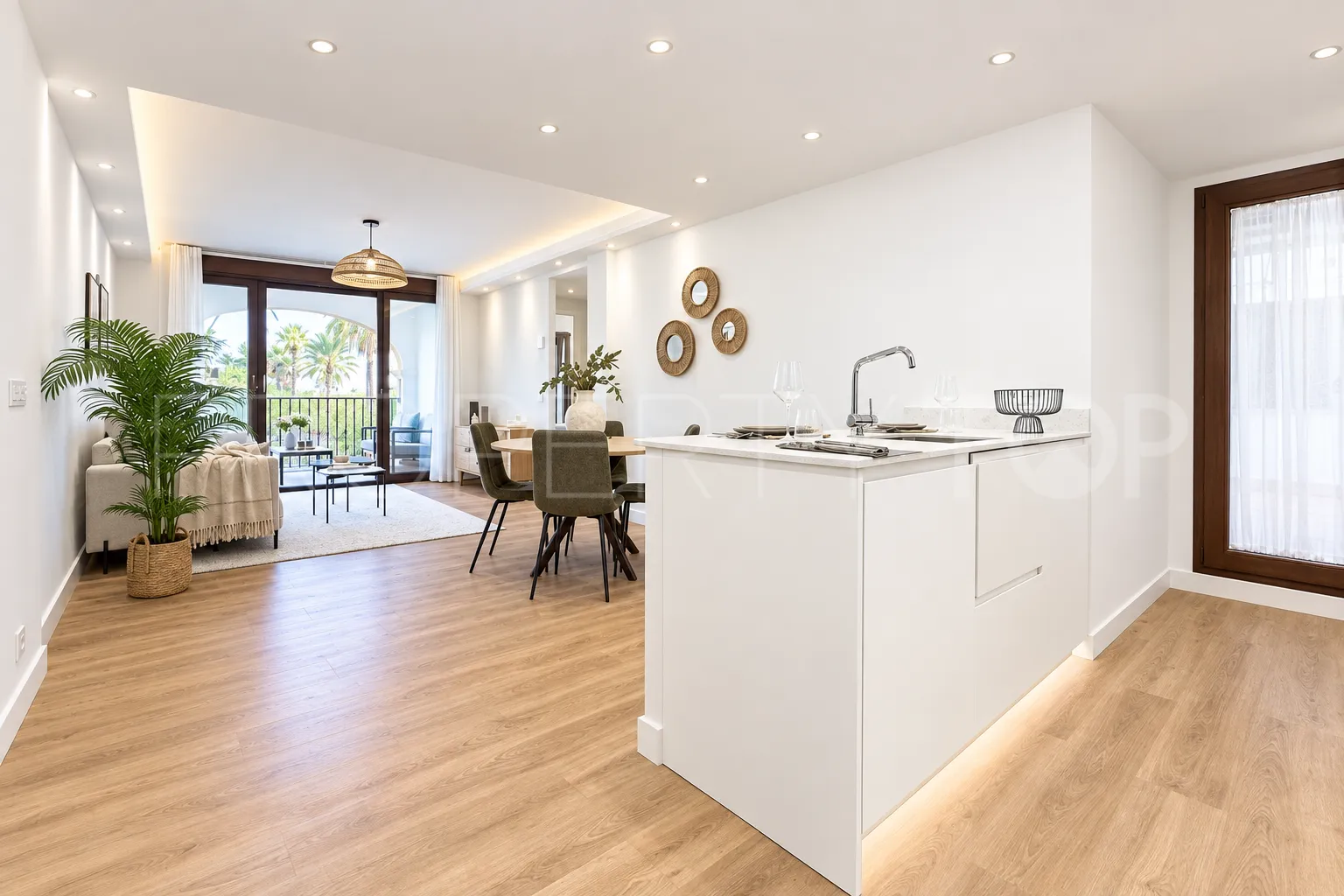 Apartamento en venta con 2 dormitorios en Puerto La Duquesa