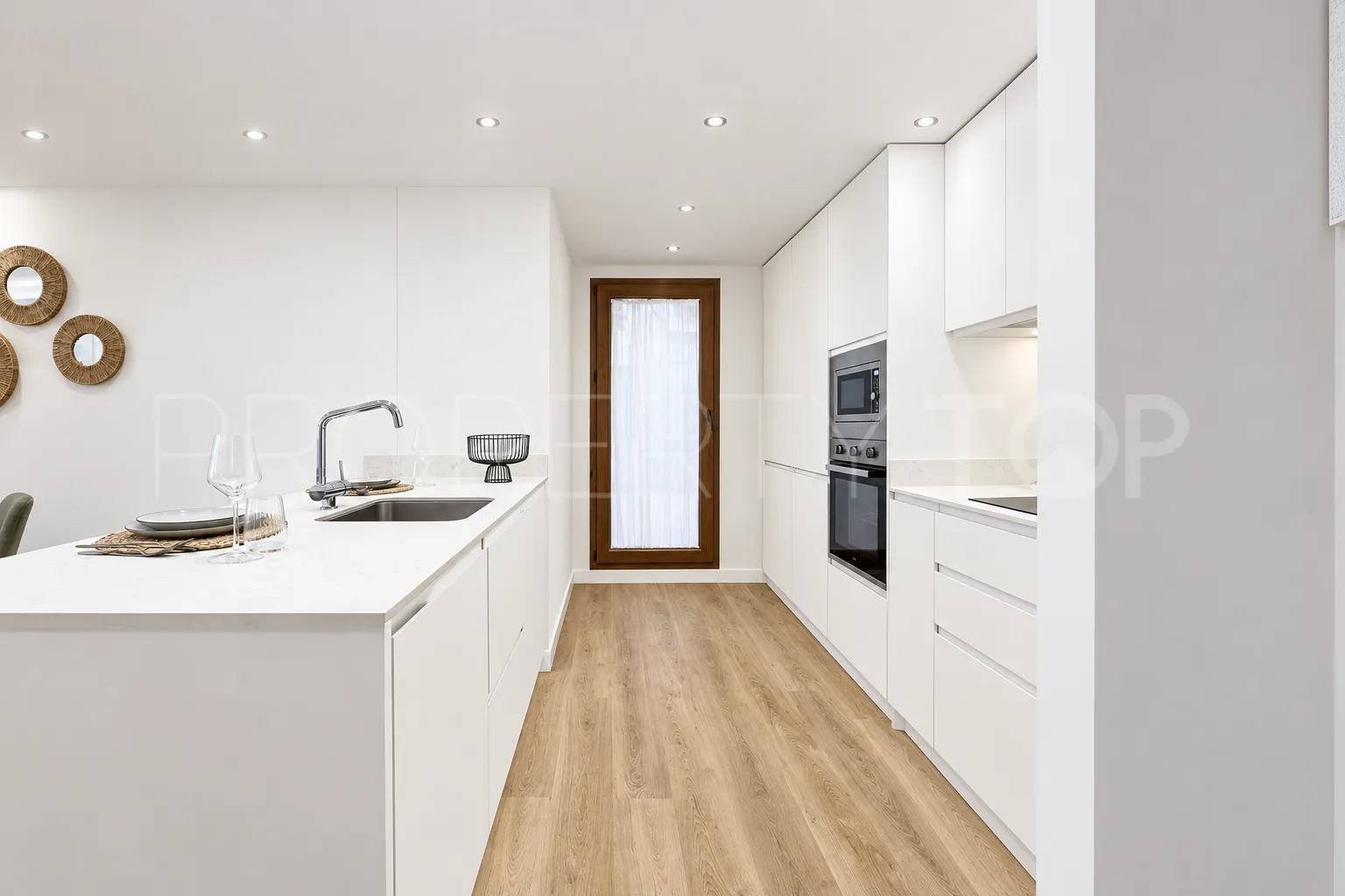 Apartamento en venta con 2 dormitorios en Puerto La Duquesa