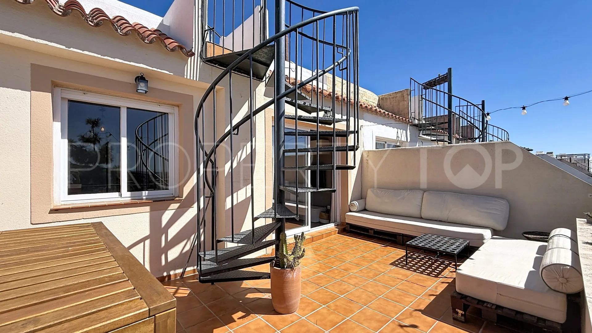 For sale penthouse with 3 bedrooms in Hacienda de Casares