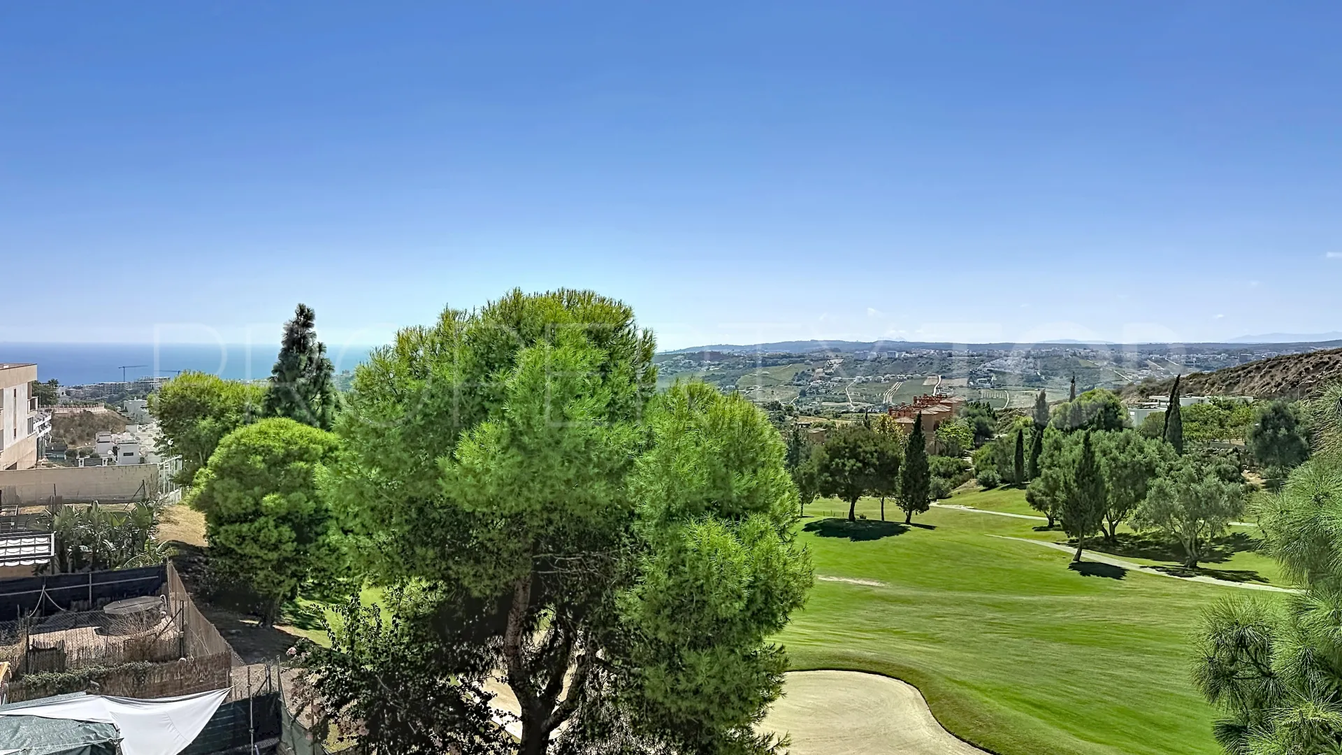 For sale penthouse with 3 bedrooms in Hacienda de Casares