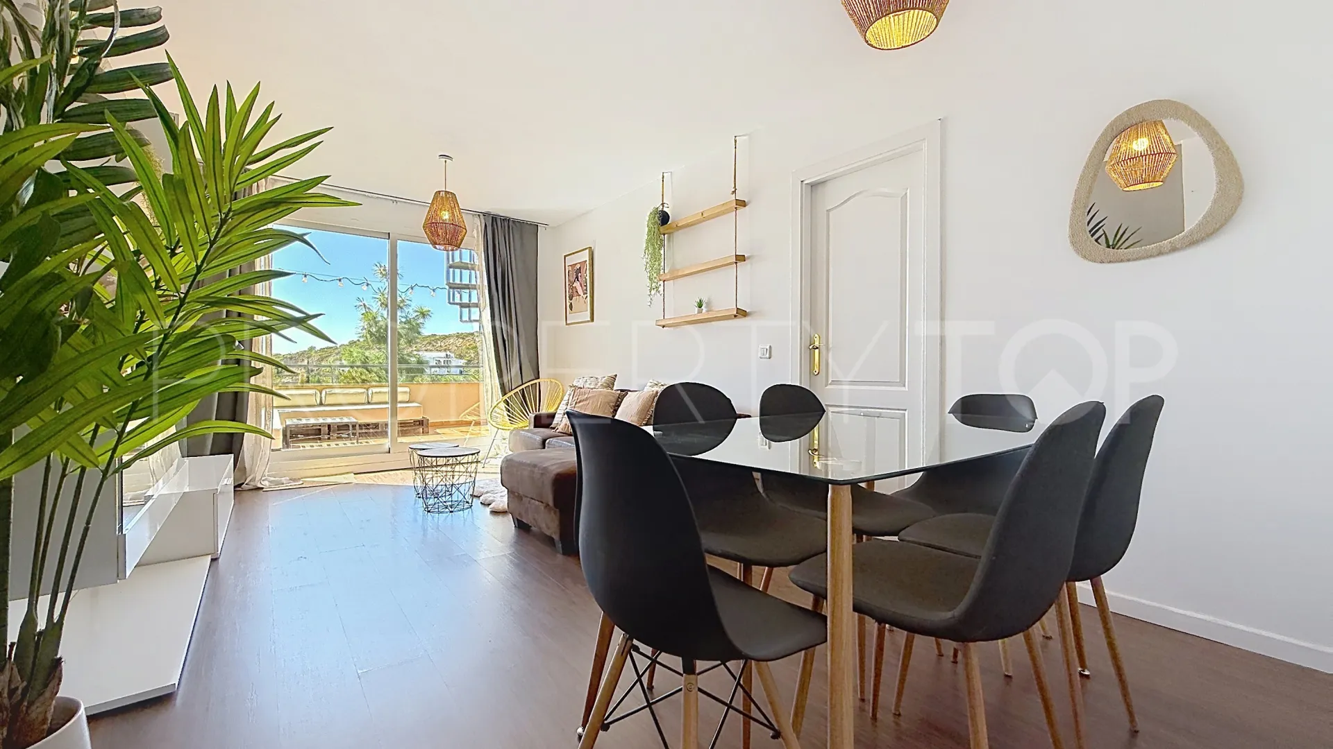 For sale penthouse with 3 bedrooms in Hacienda de Casares