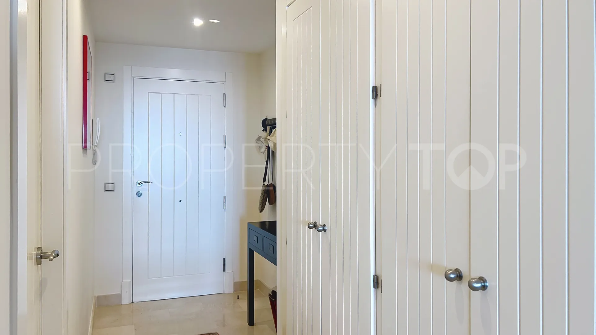 Bahia de las Rocas 2 bedrooms apartment for sale