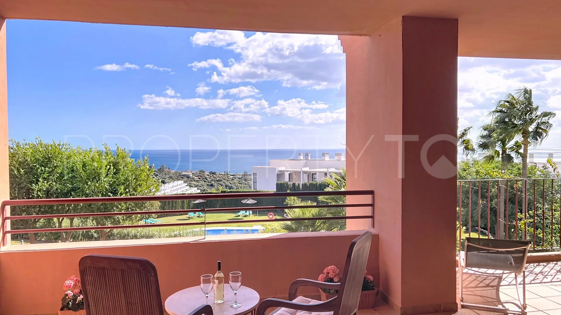 Bahia de las Rocas 2 bedrooms apartment for sale