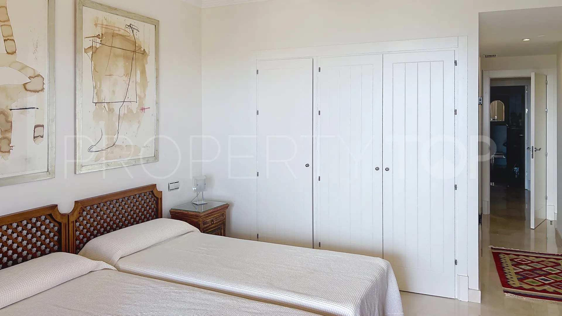 Bahia de las Rocas 2 bedrooms apartment for sale