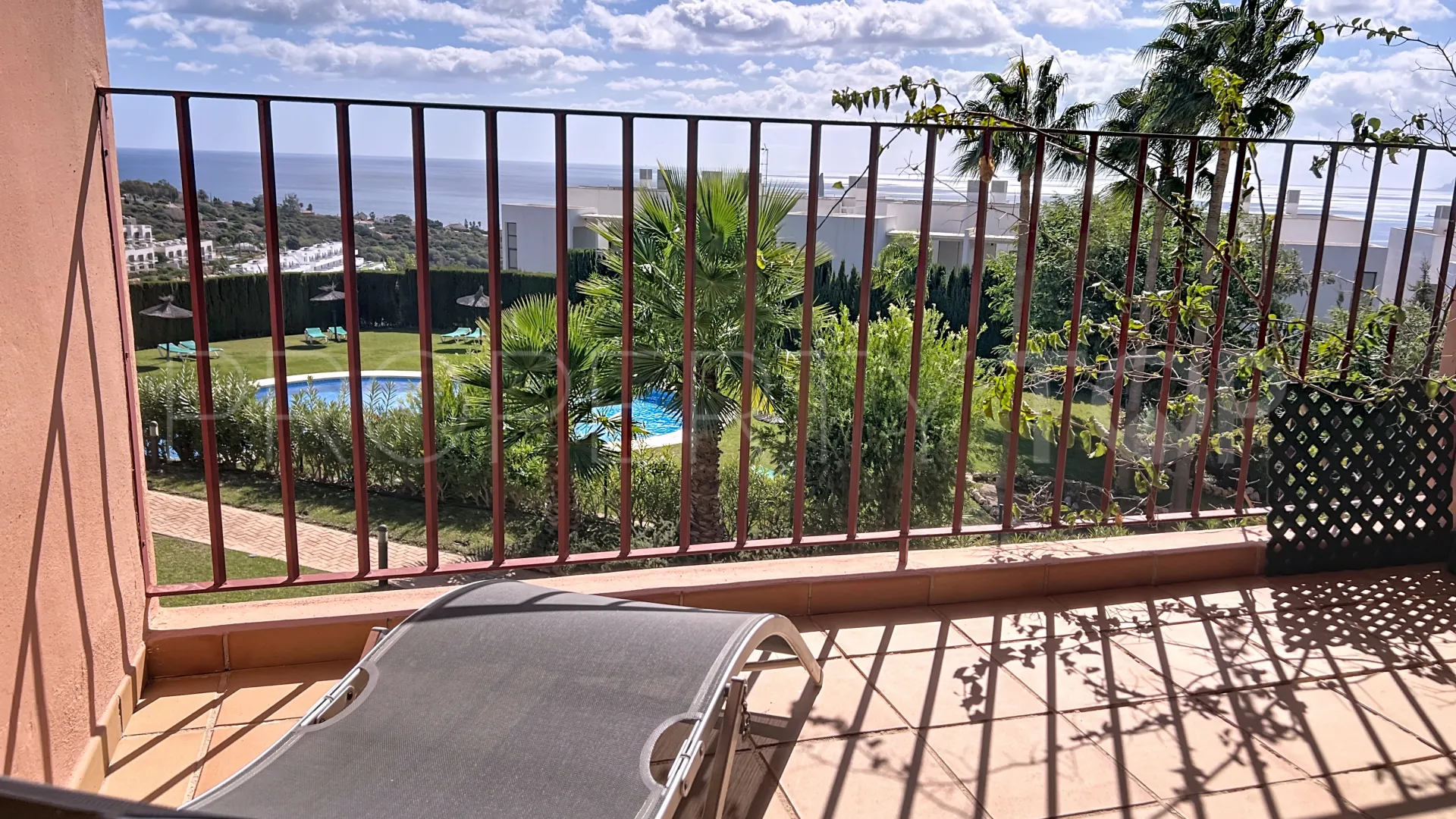 Bahia de las Rocas 2 bedrooms apartment for sale