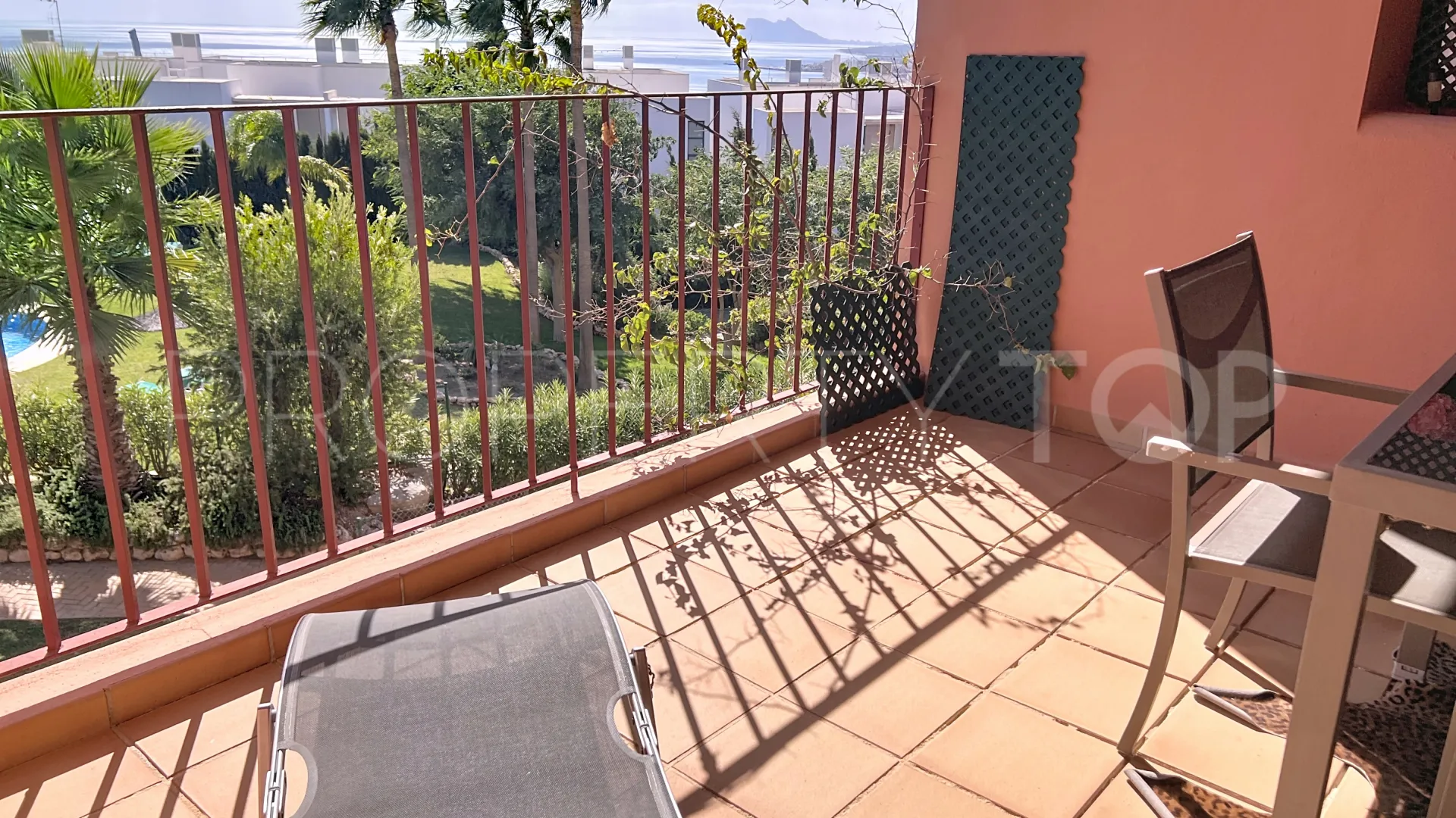 Bahia de las Rocas 2 bedrooms apartment for sale