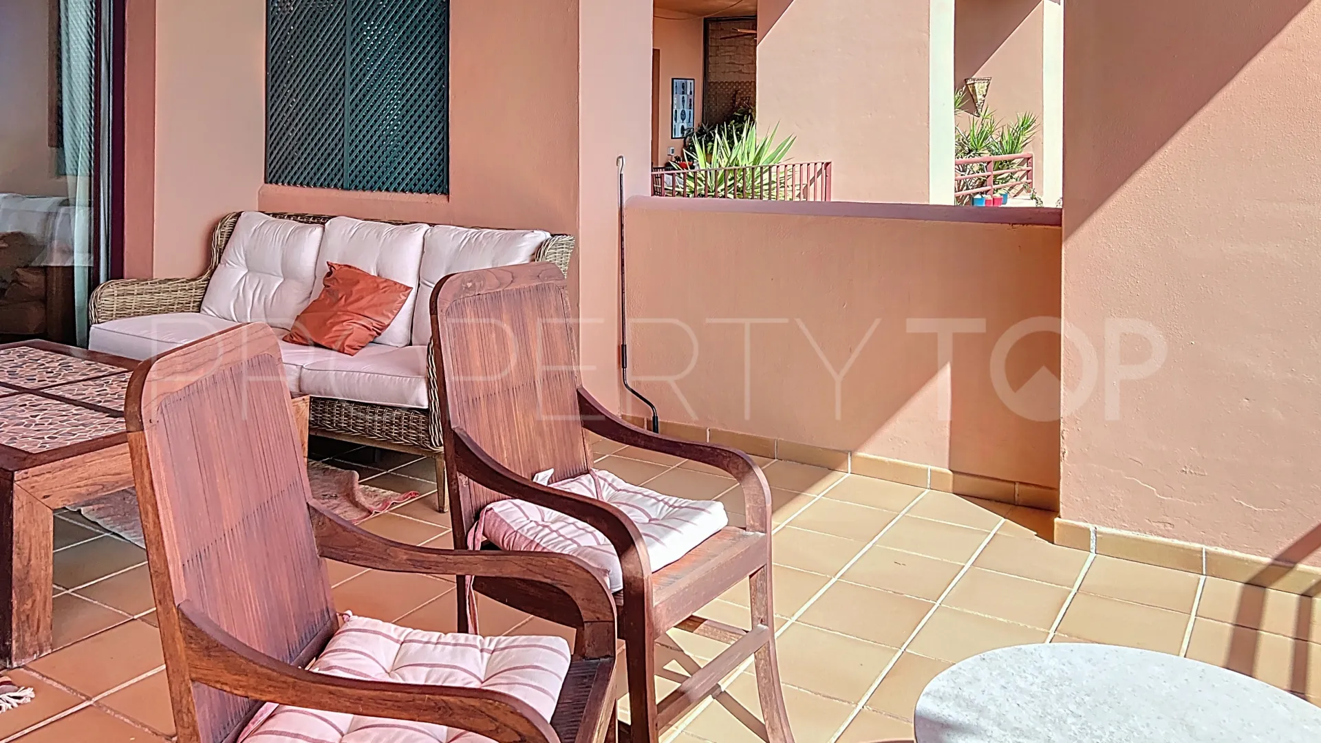 Bahia de las Rocas 2 bedrooms apartment for sale