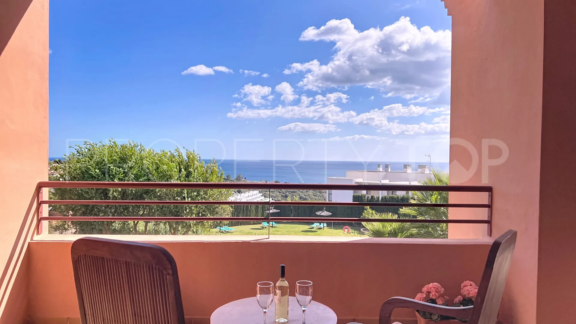 Bahia de las Rocas 2 bedrooms apartment for sale