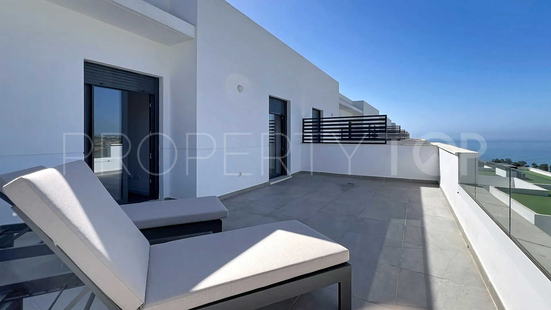 Adosado en venta en Bahia de las Rocas con 4 dormitorios