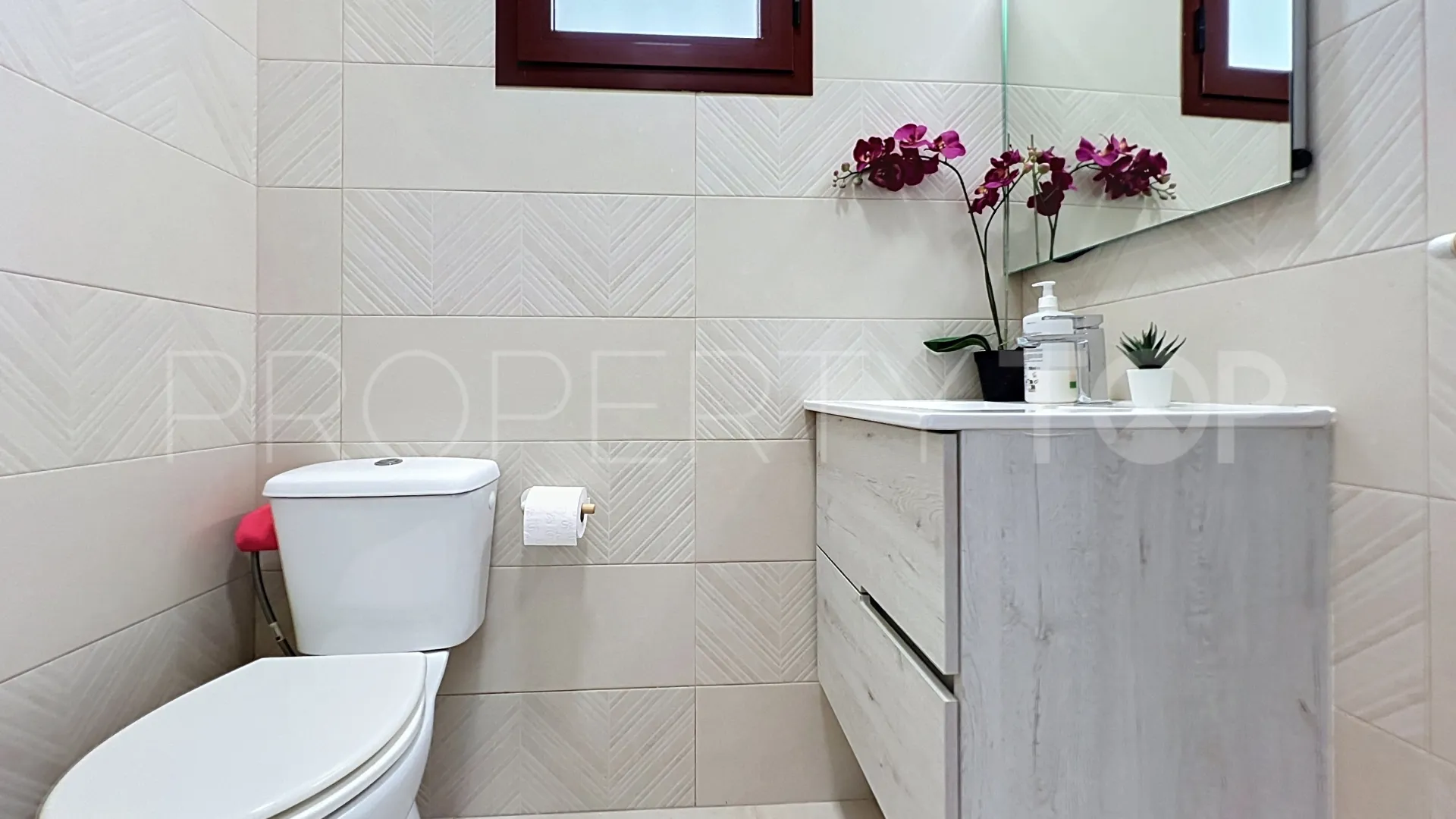 For sale Doña Julia chalet with 2 bedrooms