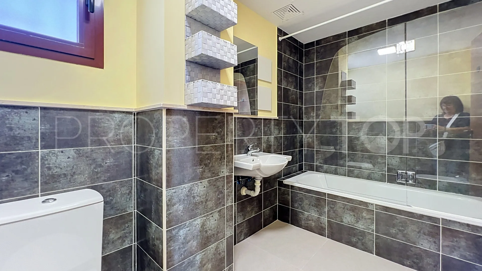 For sale Doña Julia chalet with 2 bedrooms
