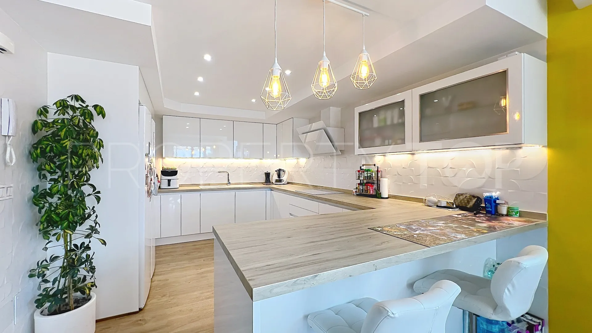 For sale Doña Julia chalet with 2 bedrooms