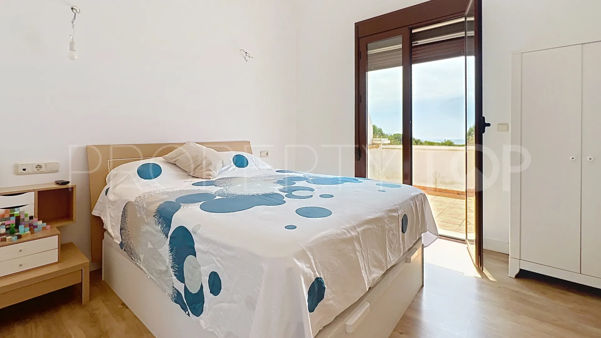 For sale Doña Julia chalet with 2 bedrooms