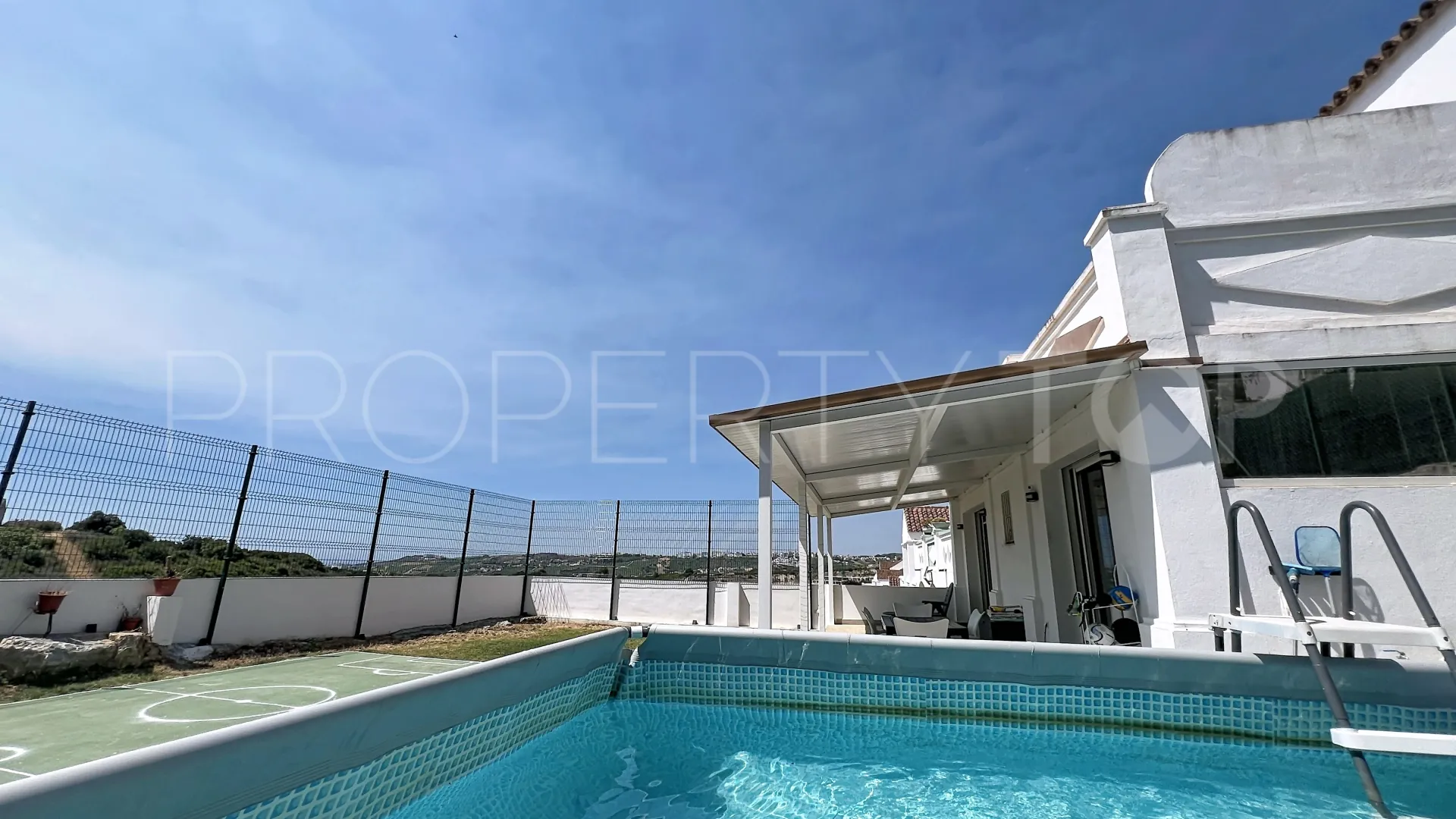 For sale Doña Julia chalet with 2 bedrooms