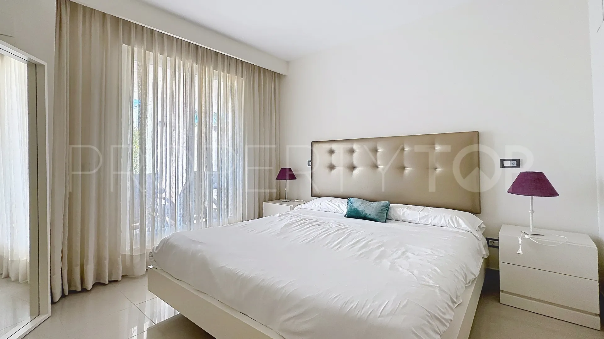 Apartamento planta baja con 2 dormitorios en venta en Cortijo del Mar