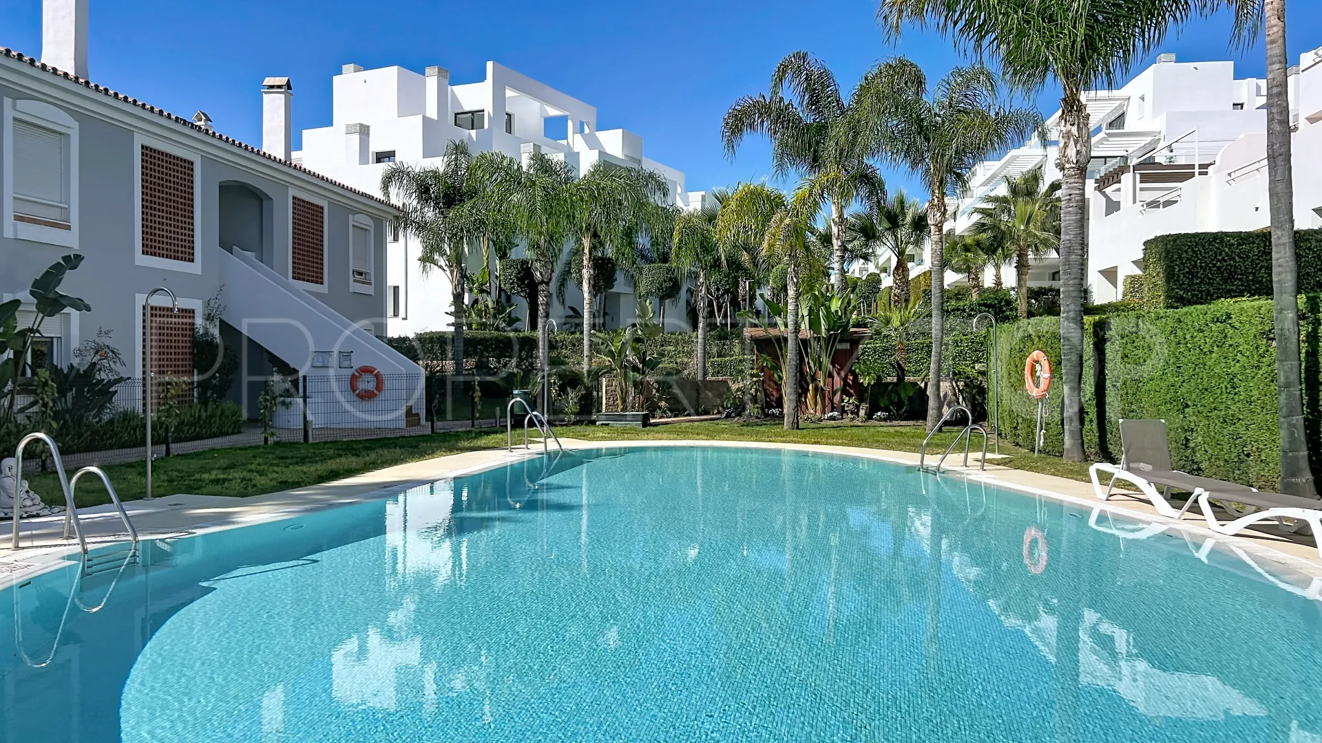 Apartamento planta baja con 2 dormitorios en venta en Cortijo del Mar