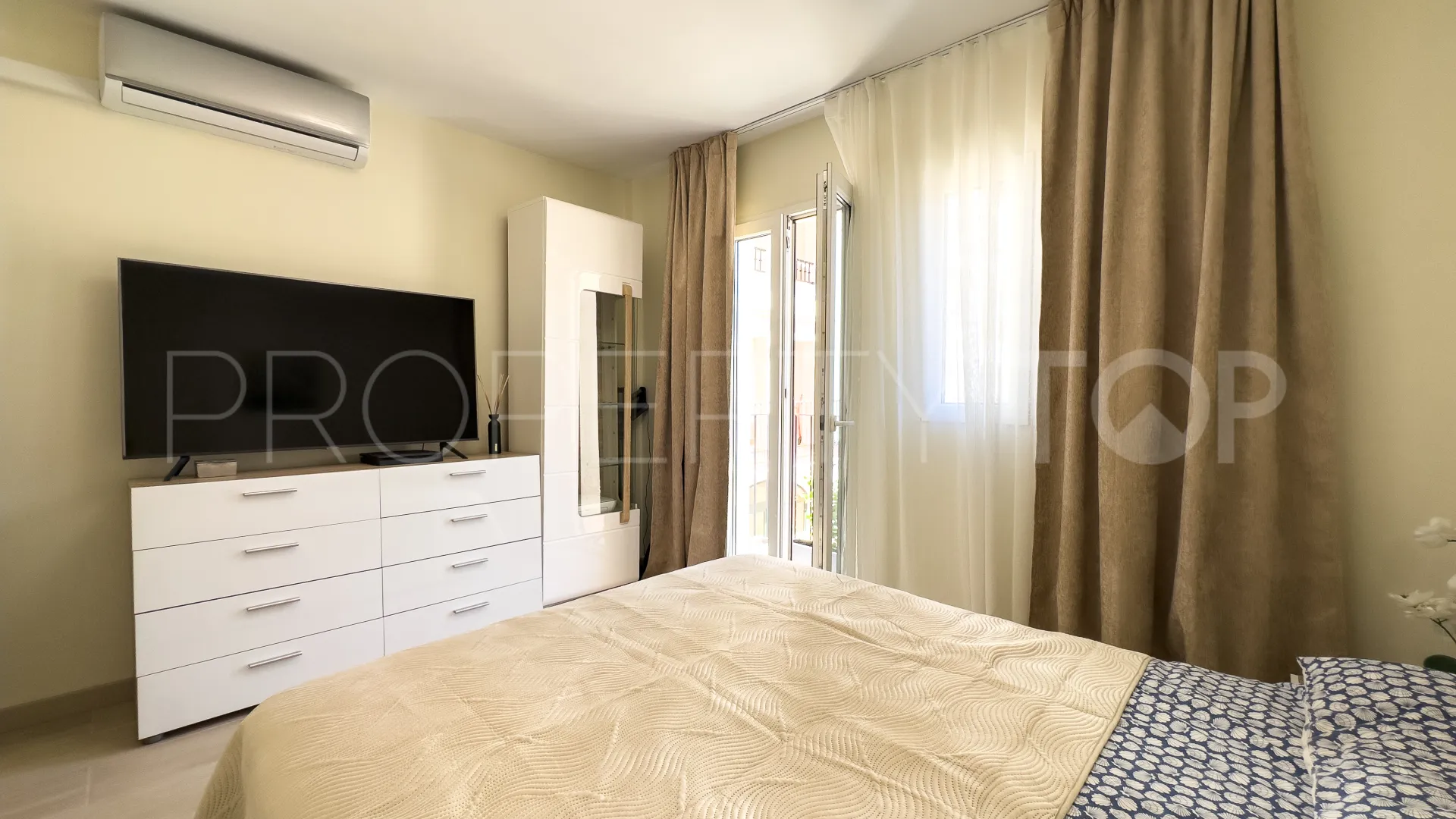 Puerto La Duquesa 2 bedrooms apartment for sale