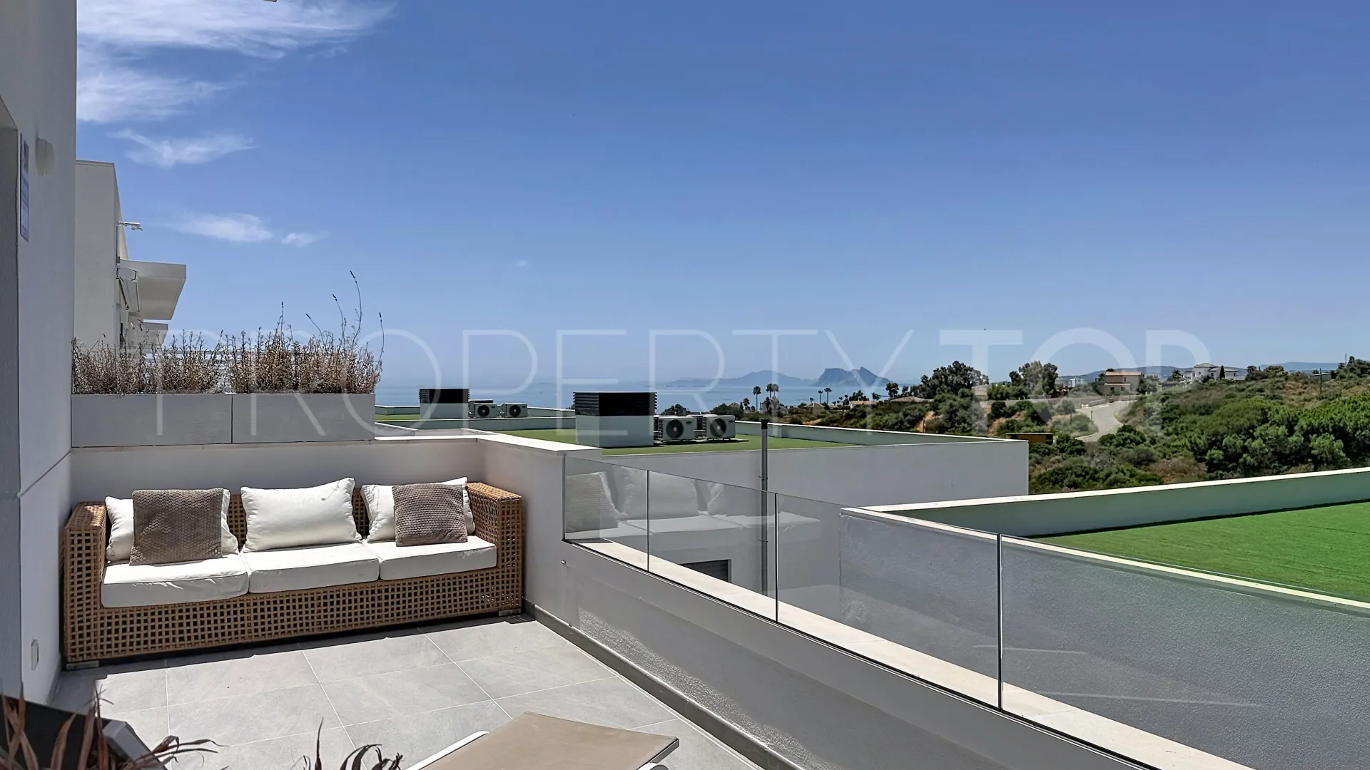 Apartment with 2 bedrooms for sale in Sunrise Height