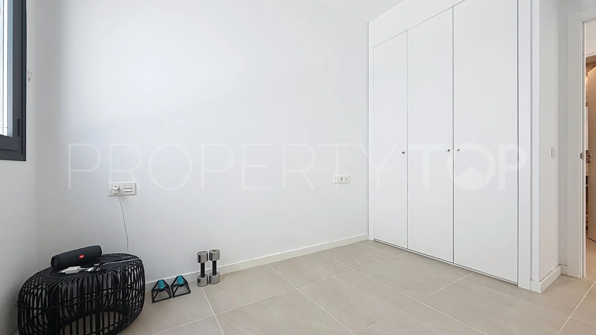 Apartment with 2 bedrooms for sale in Sunrise Height