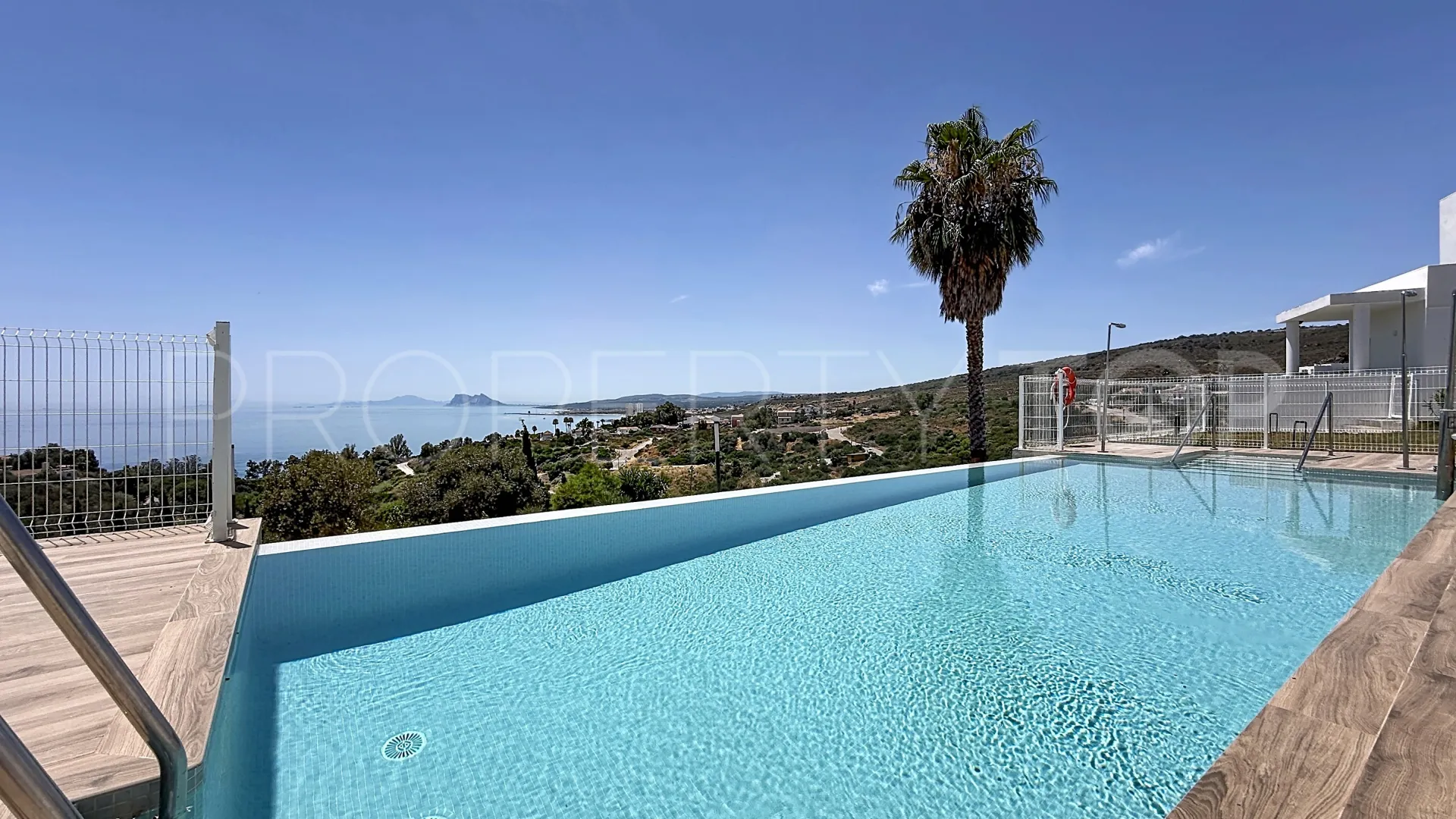 Apartment with 2 bedrooms for sale in Sunrise Height