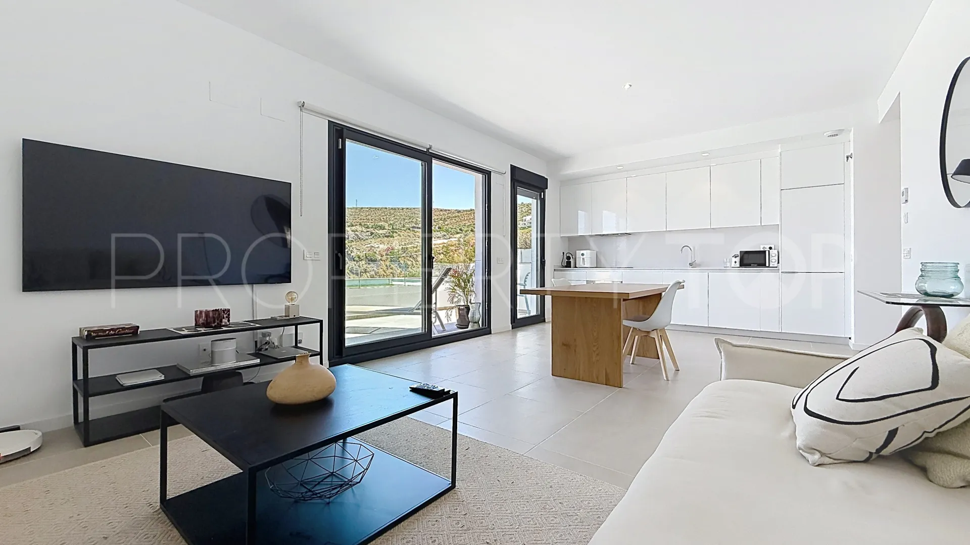 Apartment with 2 bedrooms for sale in Sunrise Height