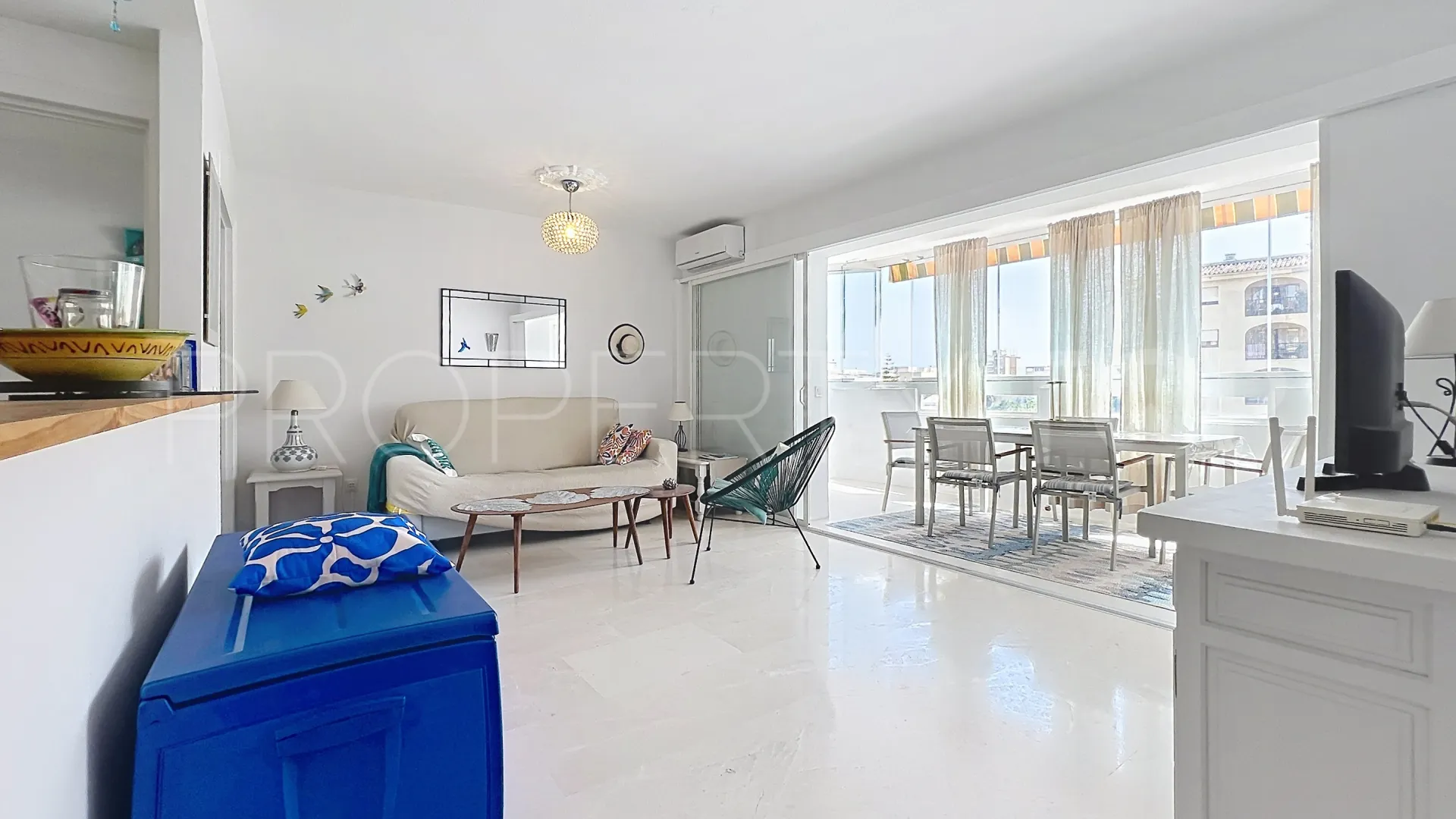For sale apartment in Sabinillas