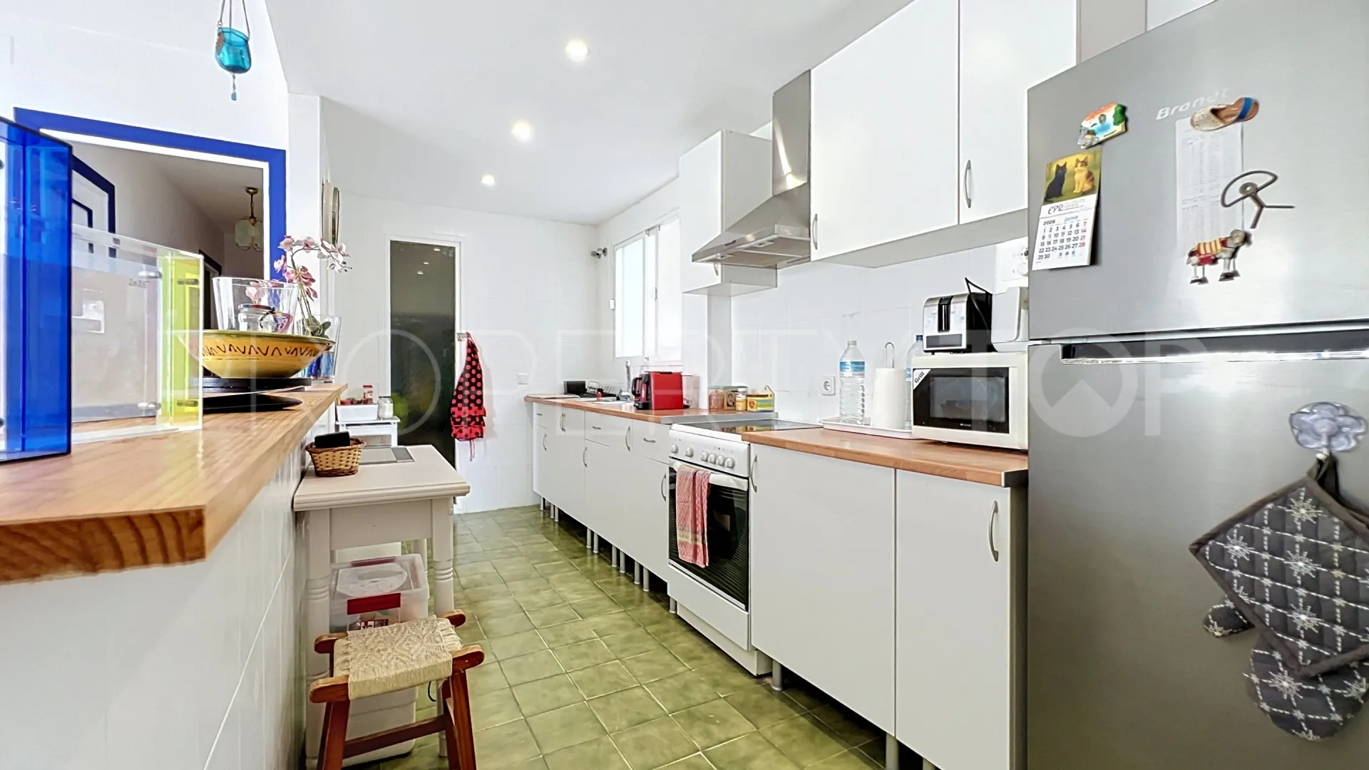 For sale apartment in Sabinillas