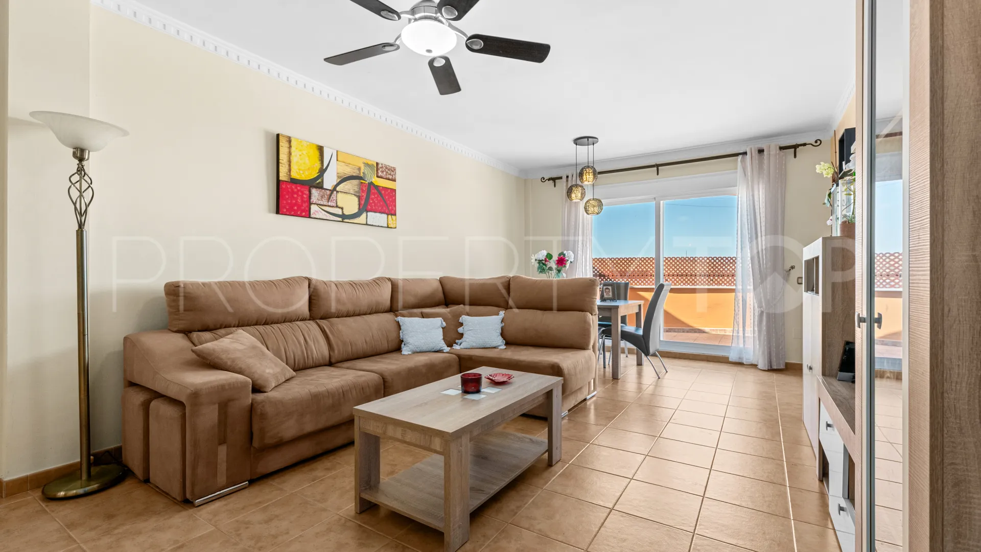 Estepona Ciudad, Ático en venta con 3 dormitorios