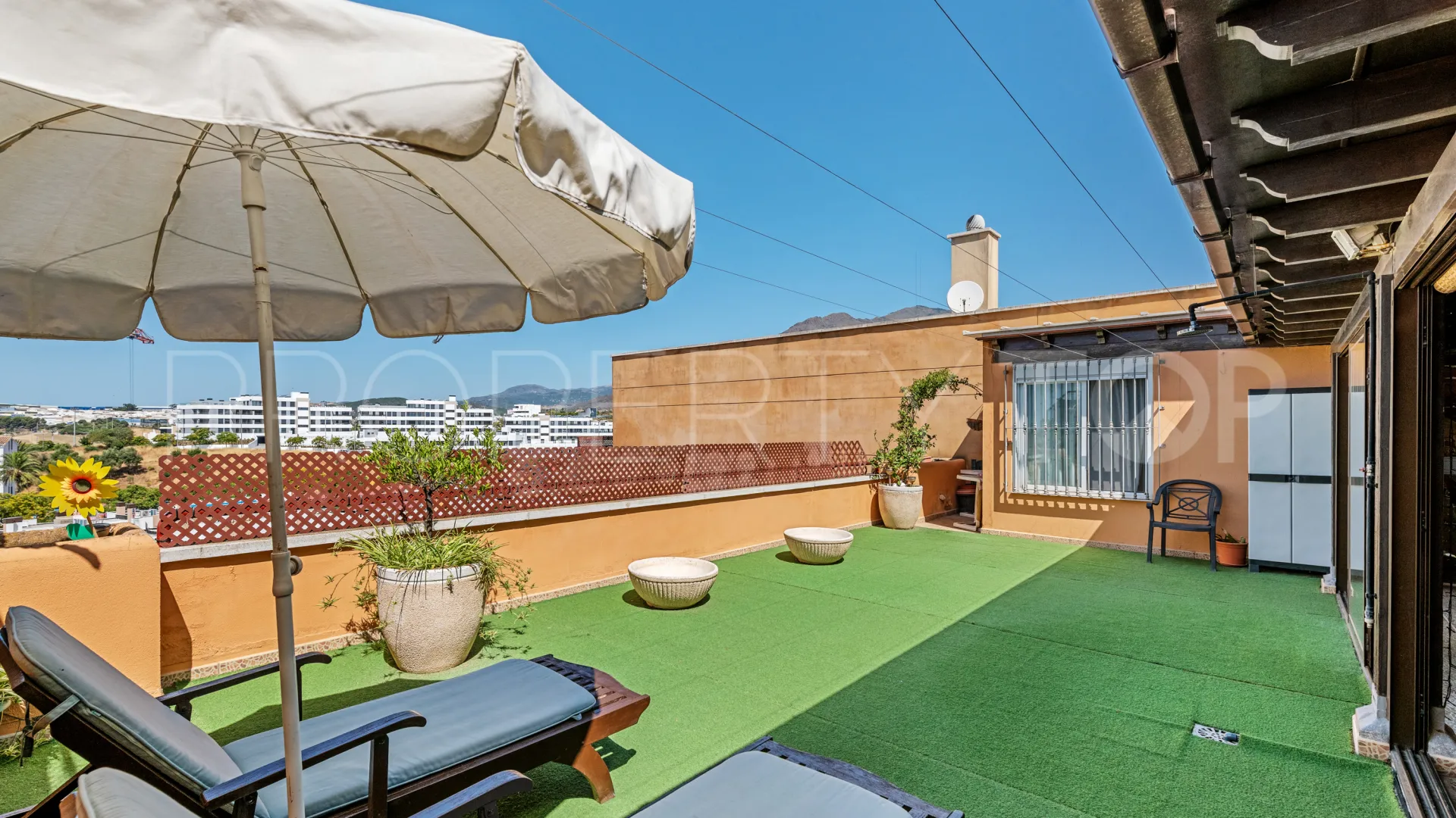 Estepona Ciudad, Ático en venta con 3 dormitorios