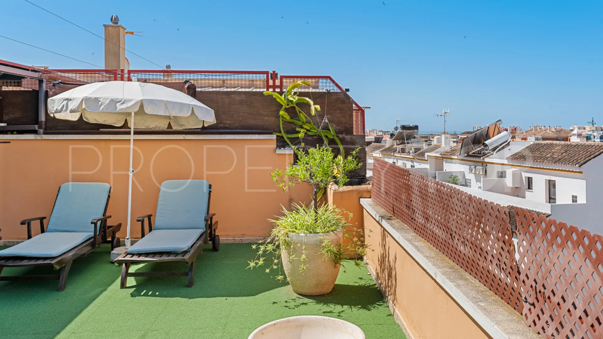Estepona Ciudad, Ático en venta con 3 dormitorios
