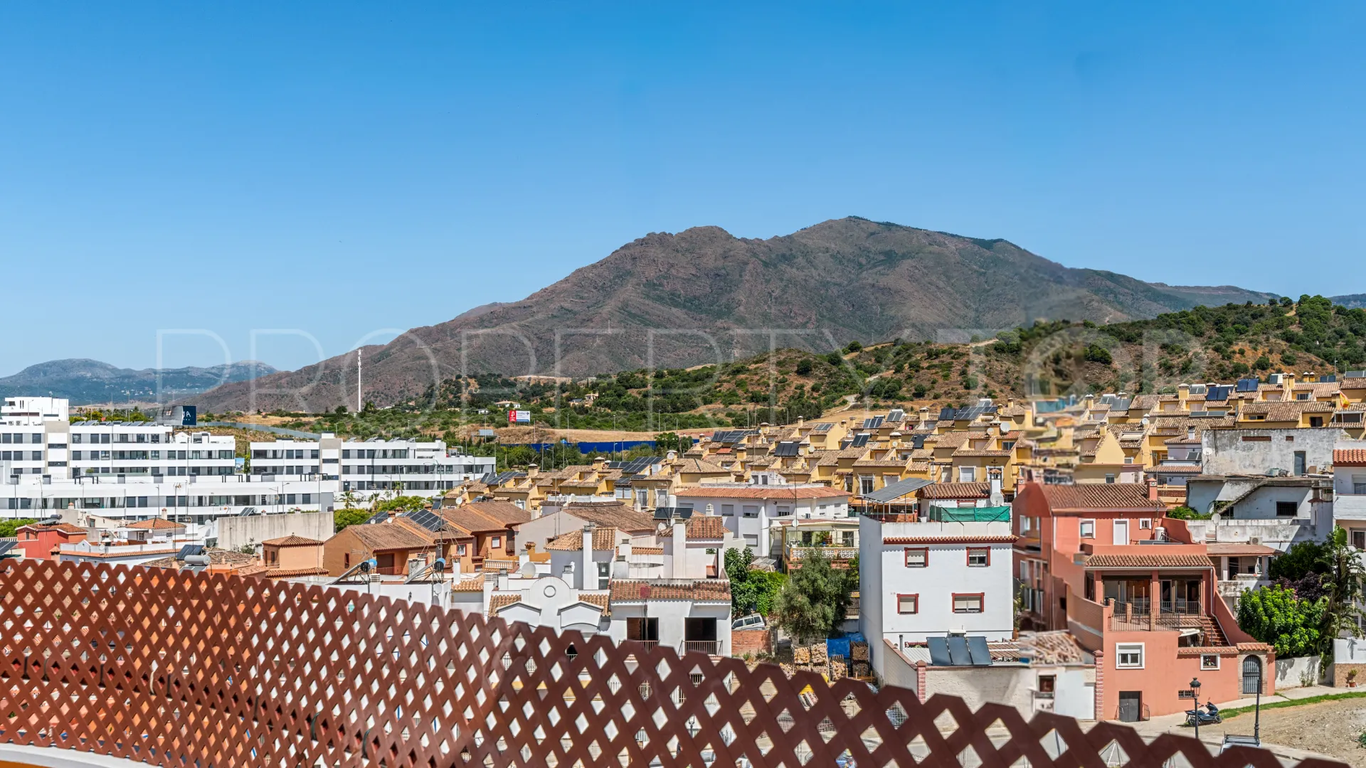 Estepona Ciudad, Ático en venta con 3 dormitorios